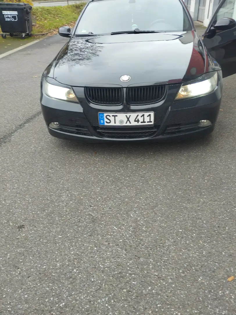 BMW 325 325i Touring - 1