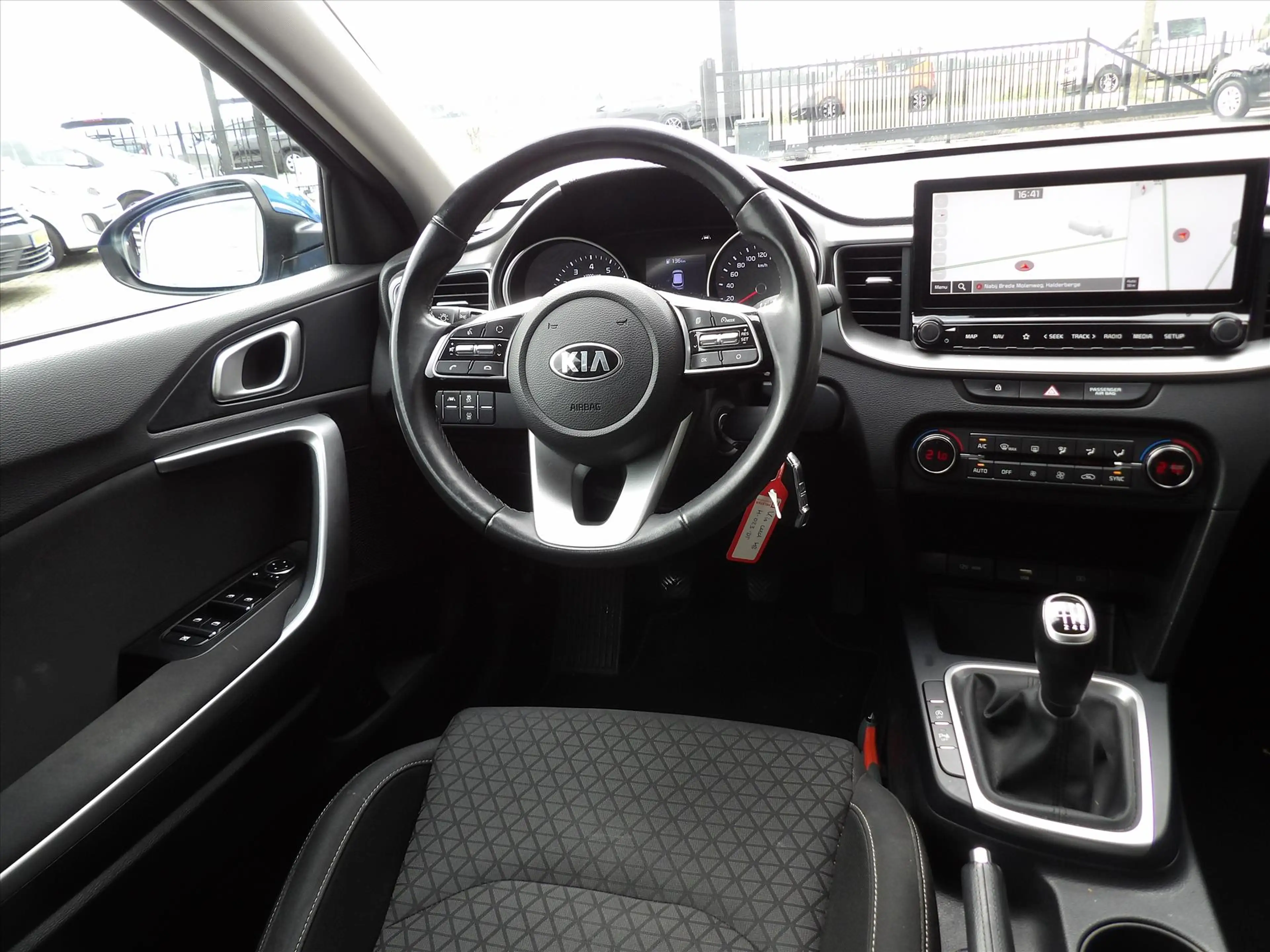 Kia Ceed / cee'd 1.0 Turbo 120pk DynamicLine 39.000km Org. Ned. — photo 14