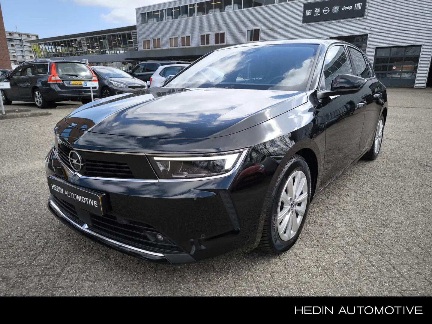 Opel Astra 1.2 110PK Edition | Navigatie | Cruise Control | C Zwart - 1