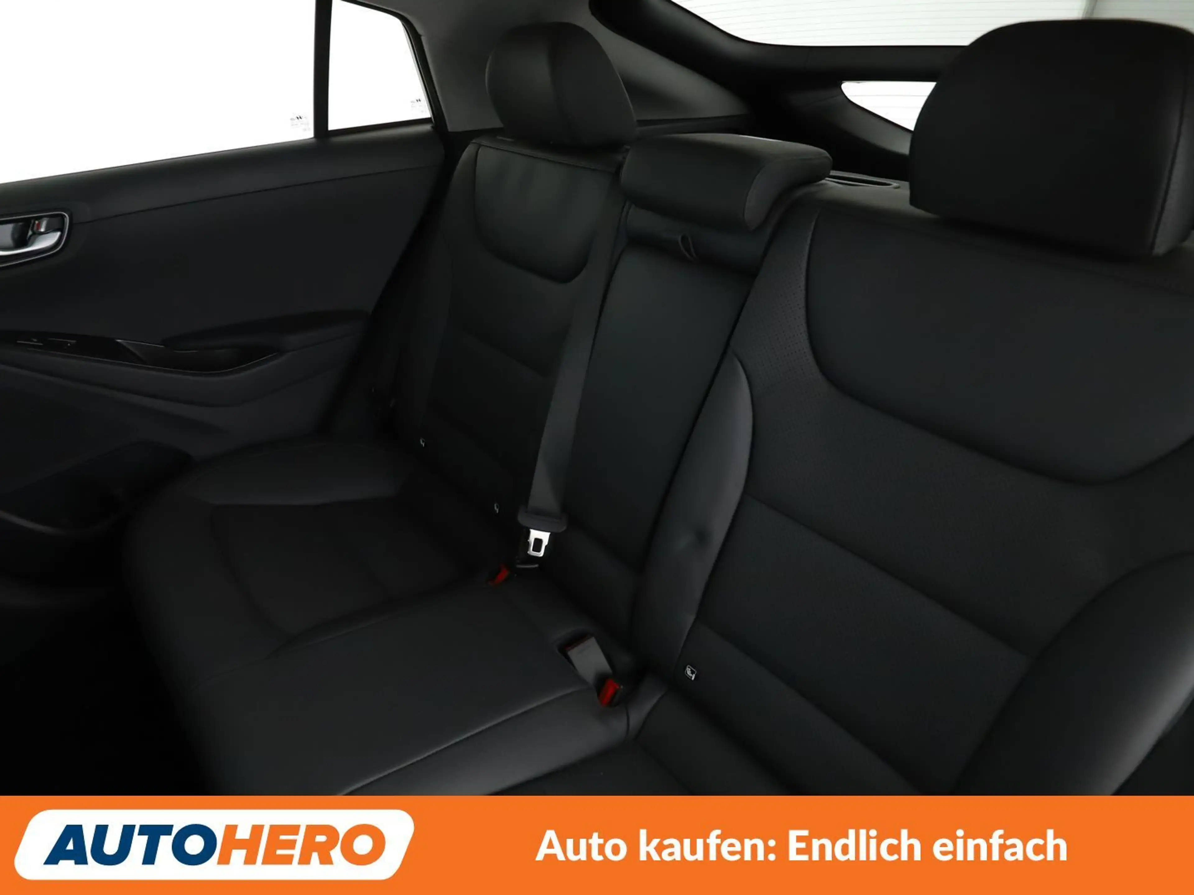 Hyundai IONIQ 1.6 Hybrid Premium Aut.*NAVI*ACC*CAM*PDC*SHZ*ALU* — photo 14