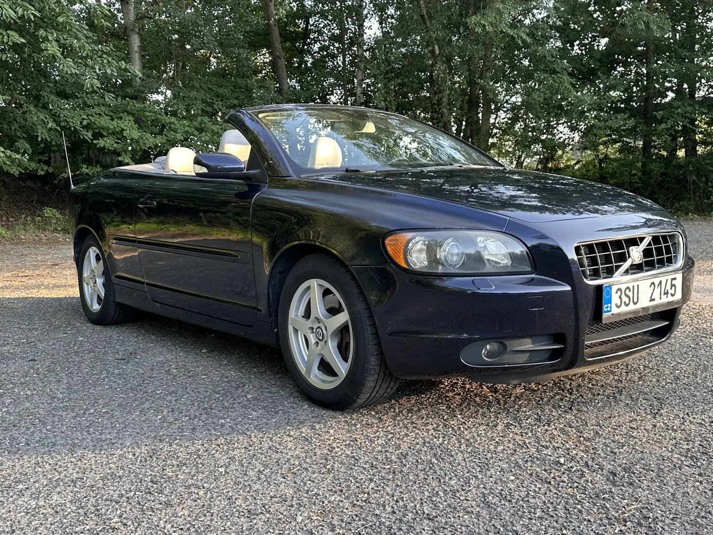 Volvo C70 2.4 Momentum - 1