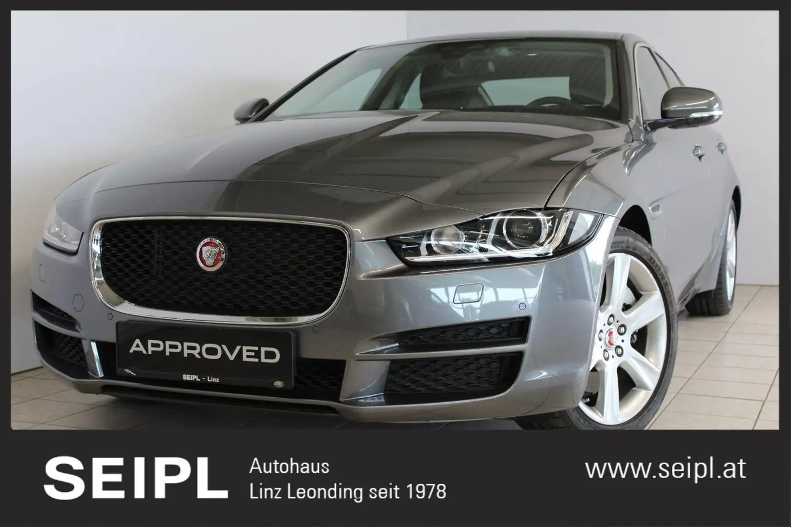 Jaguar XE 20d Pure AWD AT Gris - 2