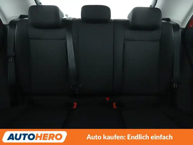 Volkswagen T-Roc view 15