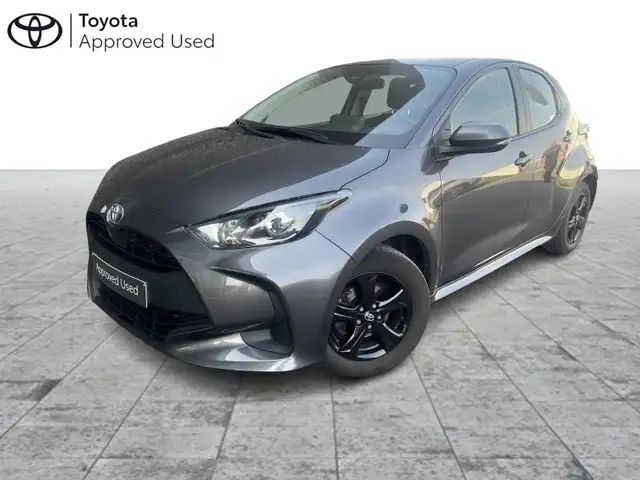 Toyota Yaris 1.5 Benzine MT Dynamic + Alu Velgen