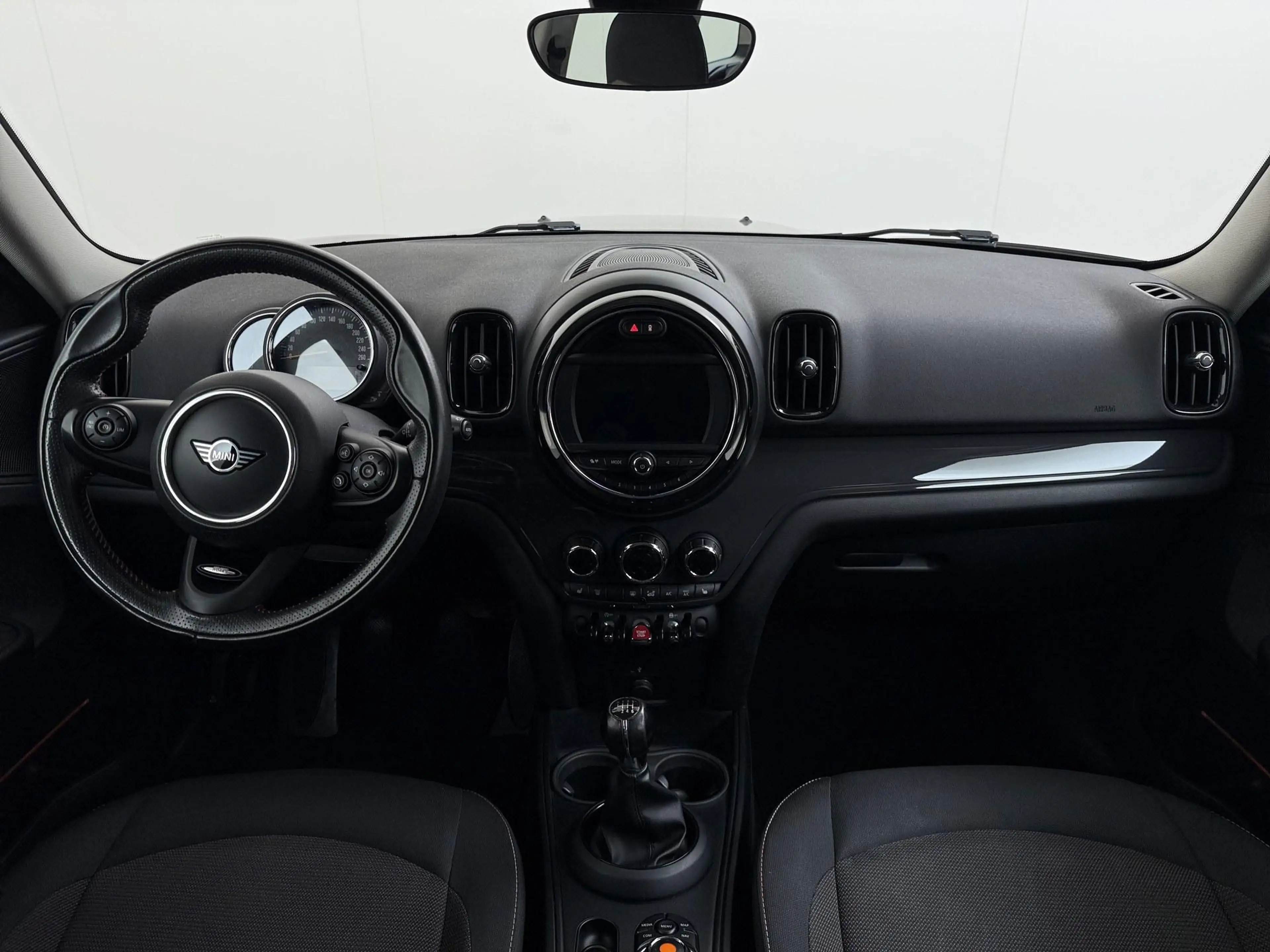 MINI One Countryman 1.5 Chili — photo 8