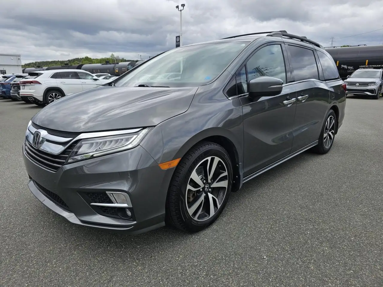 Honda Odyssey снимка Honda Odyssey