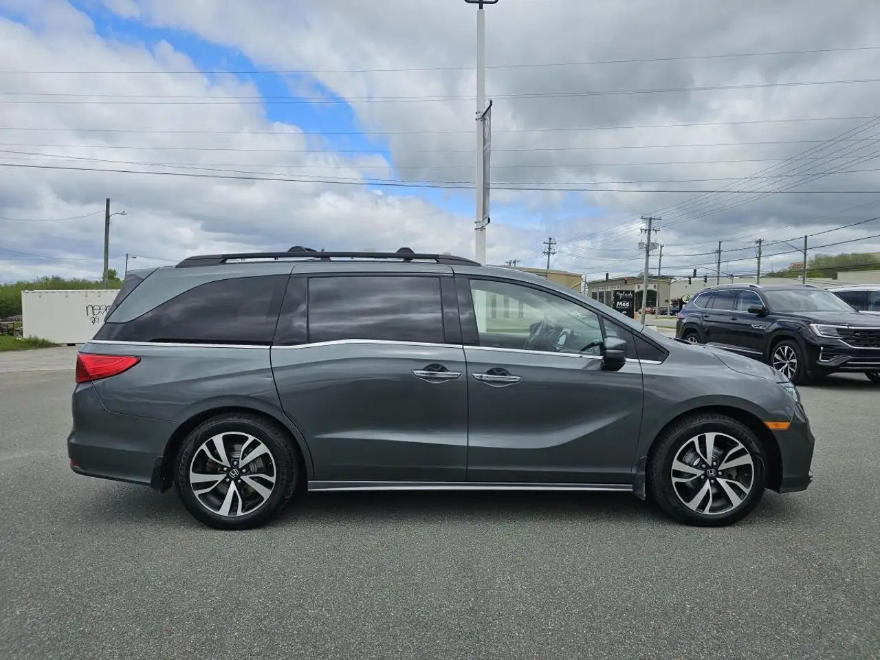 Honda Odyssey снимка Honda Odyssey