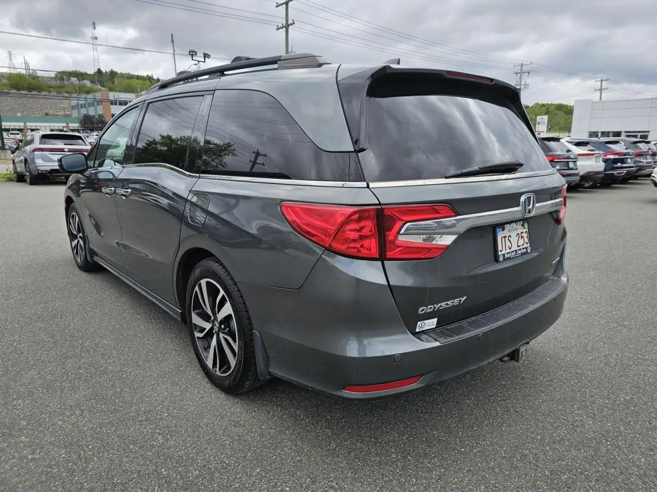 Honda Odyssey снимка Honda Odyssey