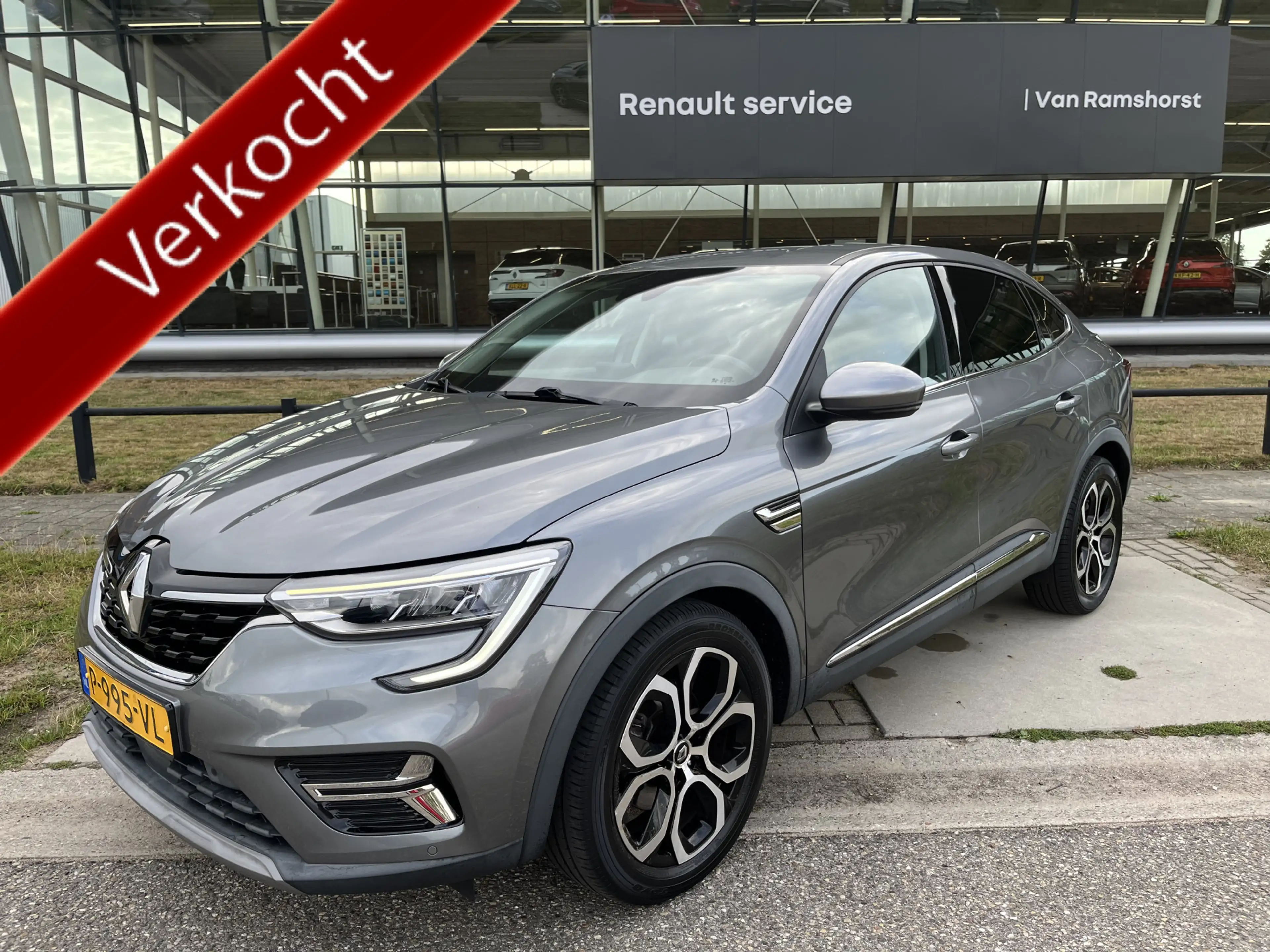 Renault Arkana 1.6 E-Tech Hybrid 145PK Intens / Trekhaak / Parkee