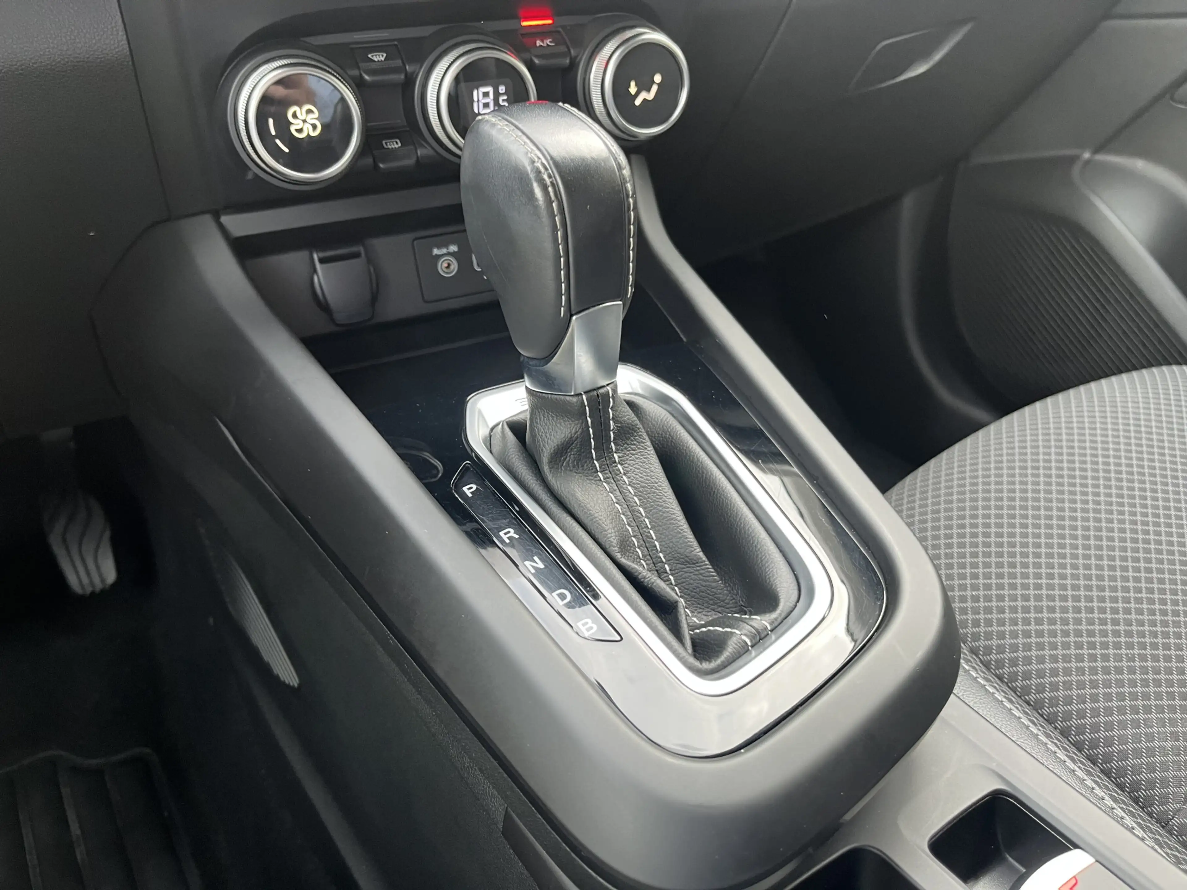 Renault Arkana 1.6 E-Tech Hybrid 145PK Intens / Trekhaak / Parkee — photo 23