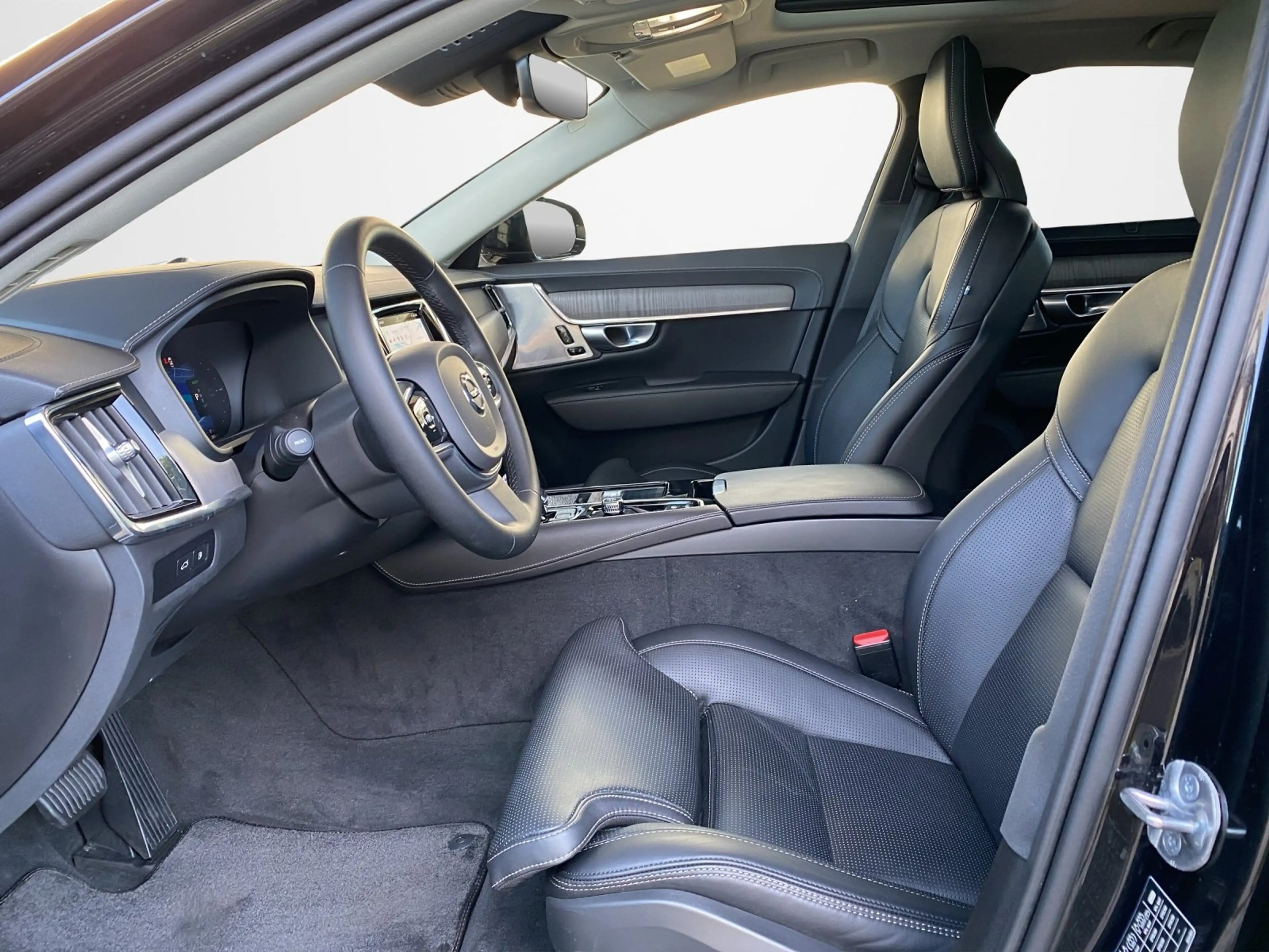 Volvo S90 T8 Ultimate AWD*AHK*Massage*SHZ*360°* — photo 7