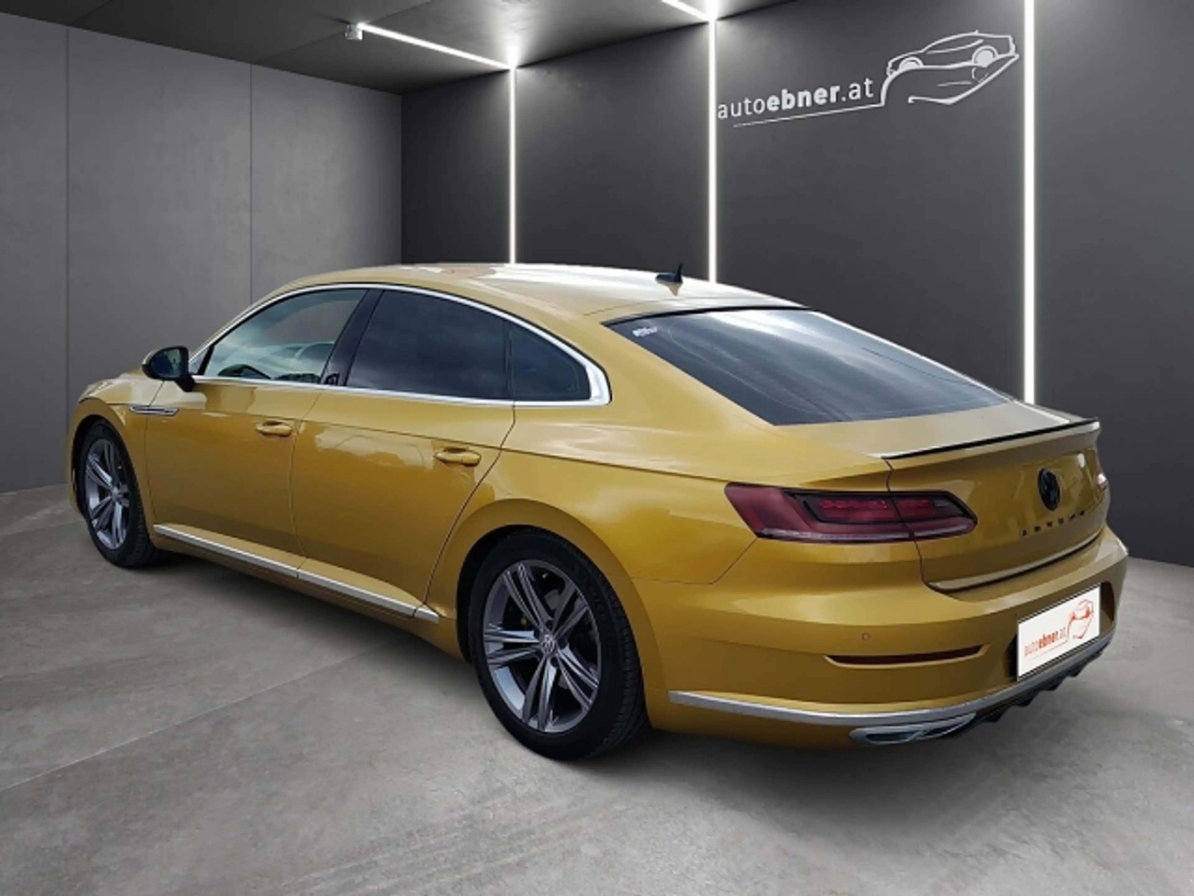 Volkswagen Arteon 2,0 TSI DSG R-Line+RADAR+RFK+LEDER+LED — photo 7
