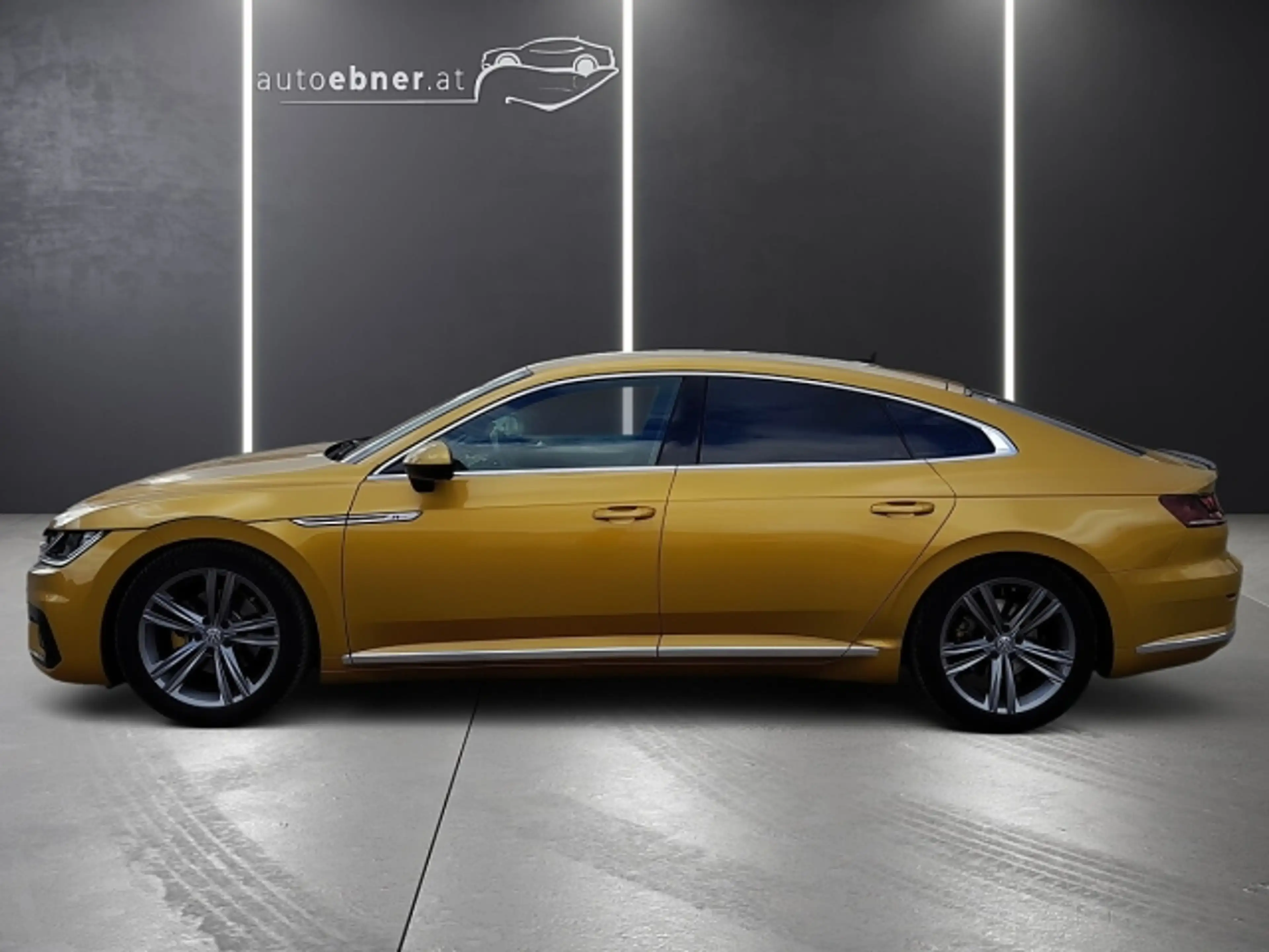 Volkswagen Arteon 2,0 TSI DSG R-Line+RADAR+RFK+LEDER+LED — photo 8