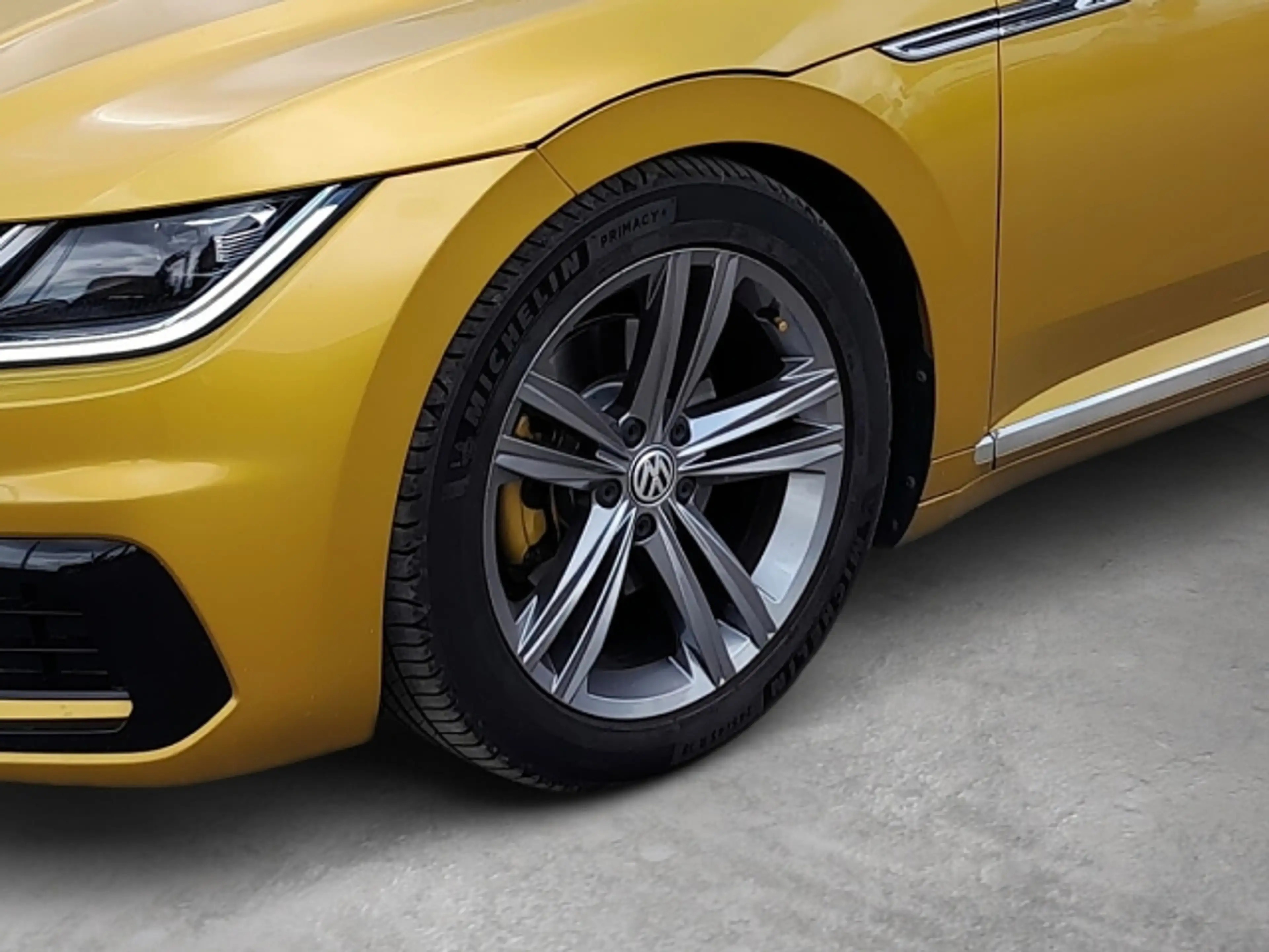 Volkswagen Arteon 2,0 TSI DSG R-Line+RADAR+RFK+LEDER+LED — photo 13