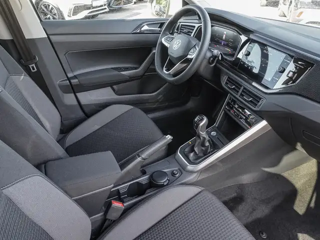Volkswagen Taigo view 8