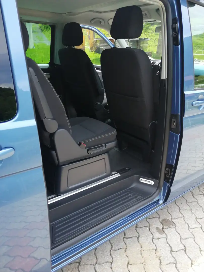 Volkswagen T6 California California Beach Edition 2,0 TDI DSG Beach Edition Modrá - 1