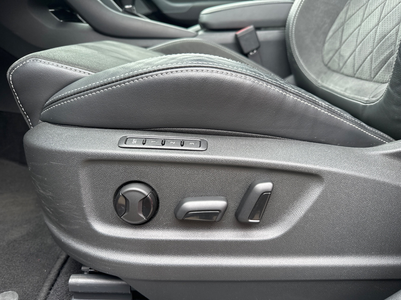 Skoda Kodiaq Sportline 4x4 NAV+LED+PANO+AHK+ACC+19ZOLL — photo 12
