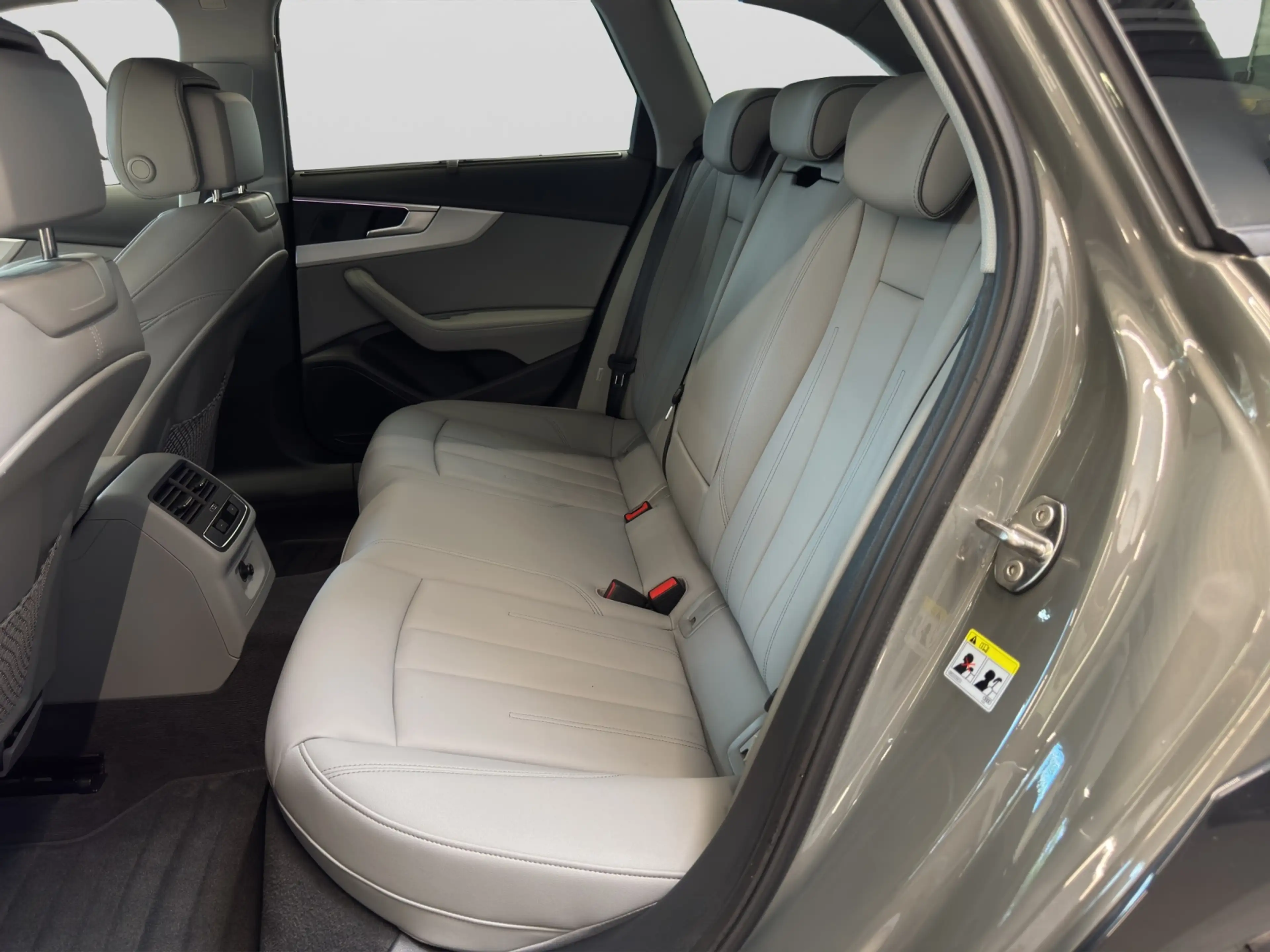 Audi A4 allroad 40 TDI quattro AHK LED 360°Kamera Nav — photo 13