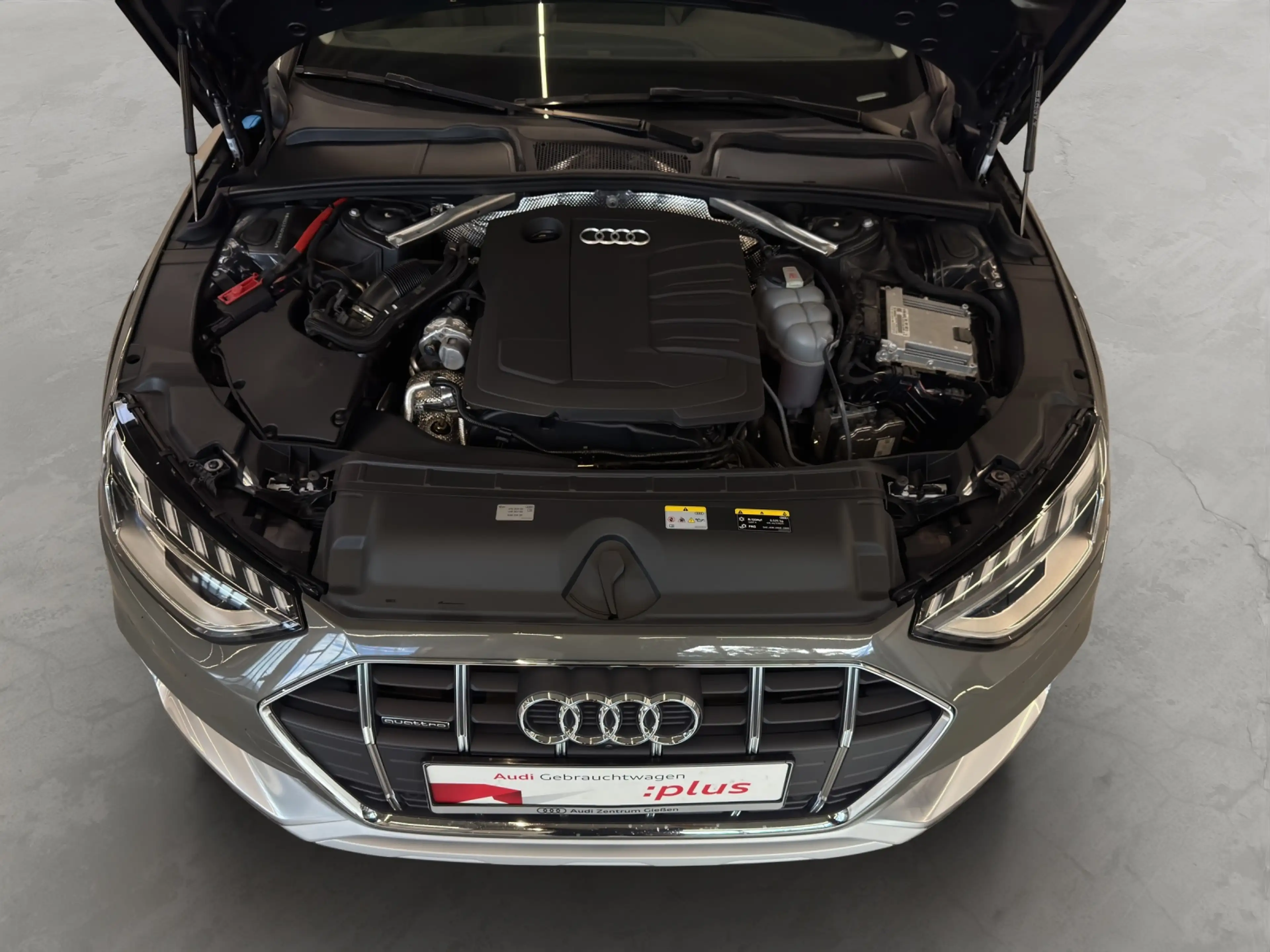 Audi A4 allroad 40 TDI quattro AHK LED 360°Kamera Nav — photo 15