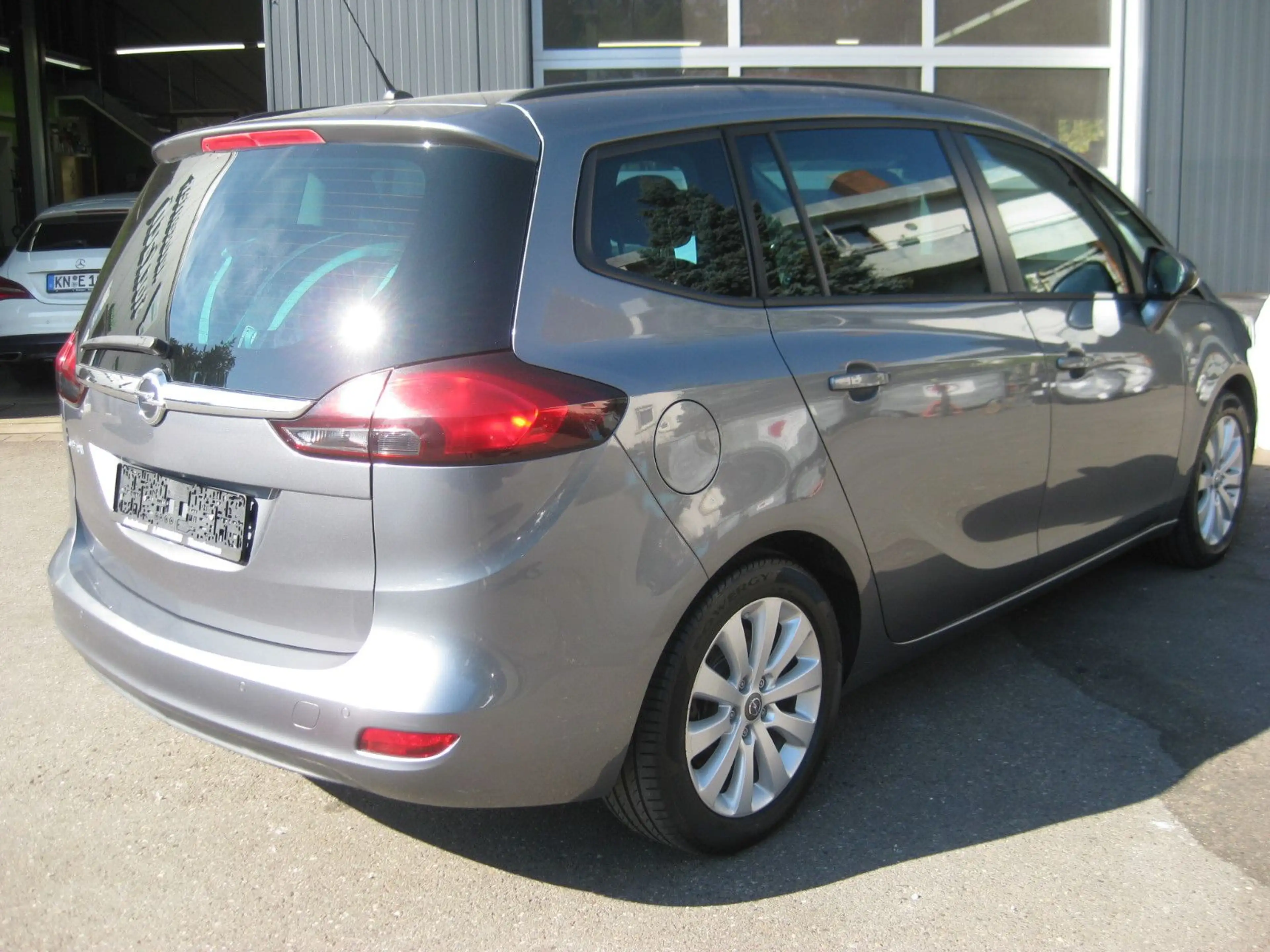 Opel Zafira C 120 Jahre "7-SITZER" — photo 4