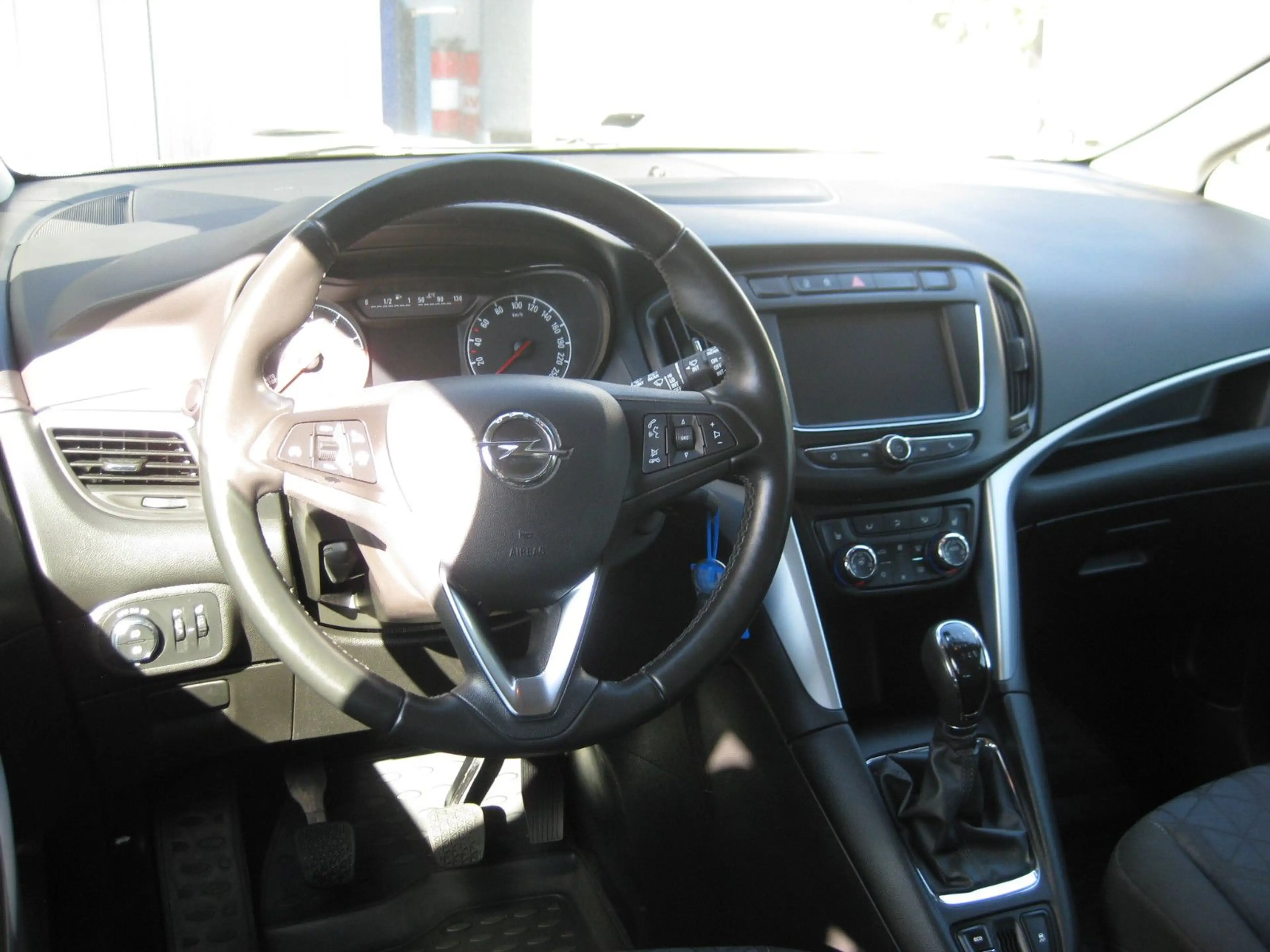 Opel Zafira C 120 Jahre "7-SITZER" — photo 10