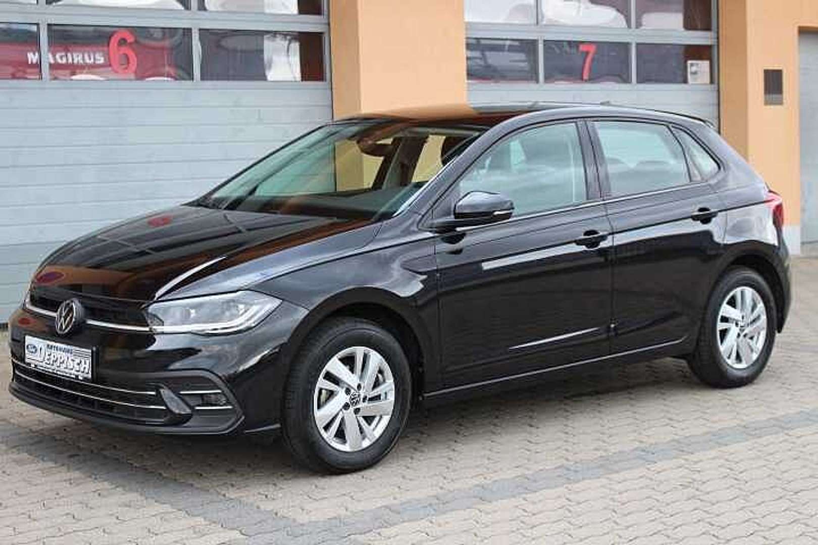 Volkswagen Polo nuo 365 €/ mėn Benzinas 2023m. Sedanas Automatinė