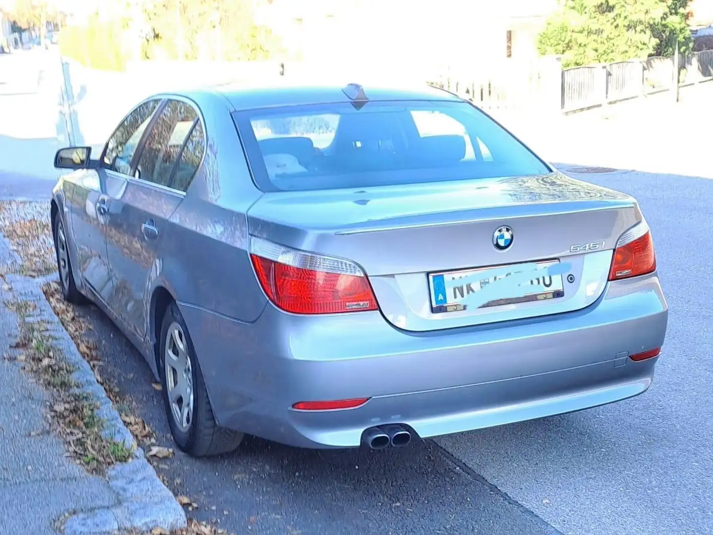BMW 520 560L Silber - 2