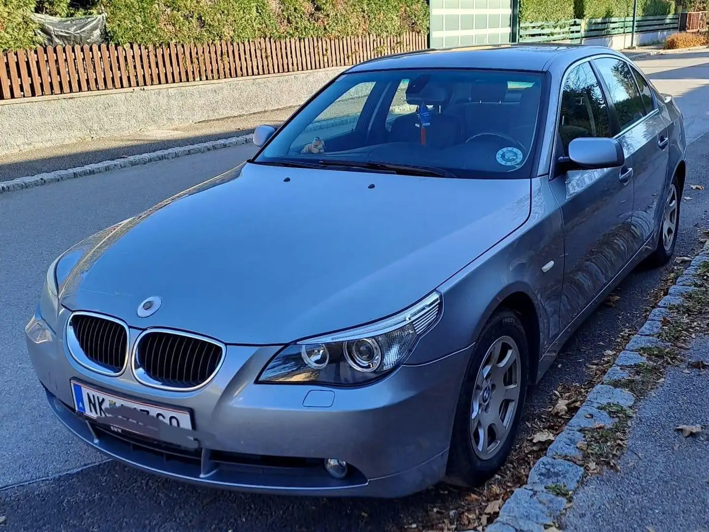 BMW 520 560L Silber - 1