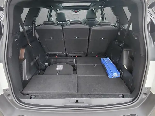 Peugeot 5008 view 7