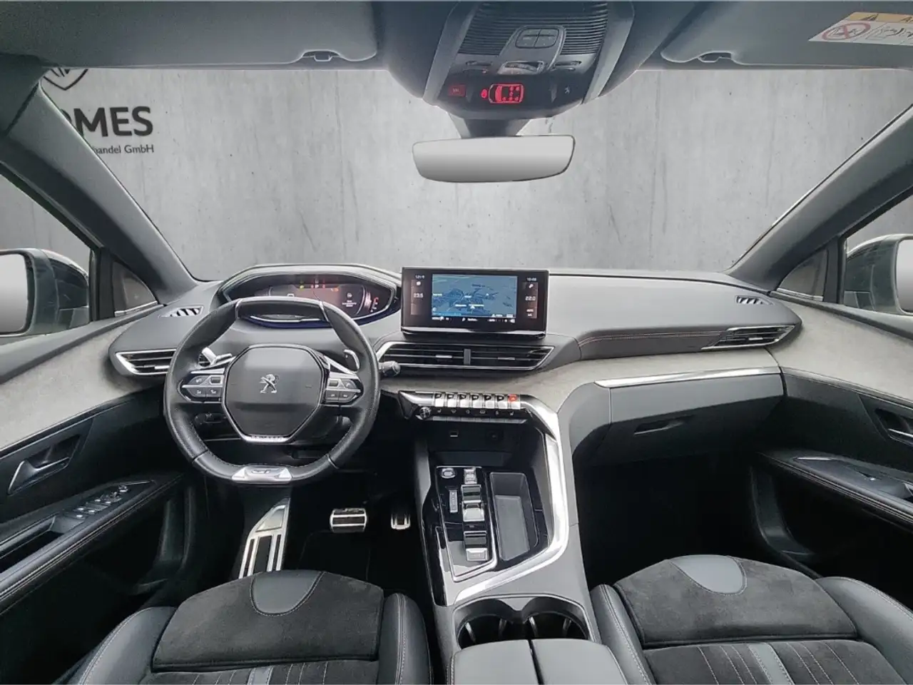 Peugeot 5008 1.5 BlueHDi 130 GT EAT8 7-Sitzer El. Panodach Navi 12