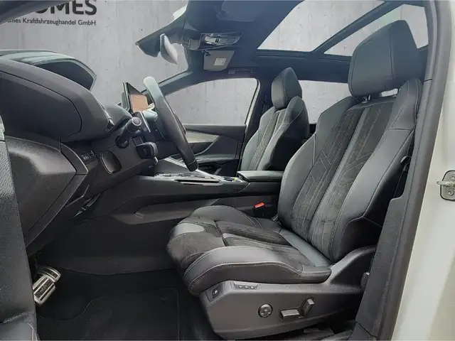 Peugeot 5008 view 9