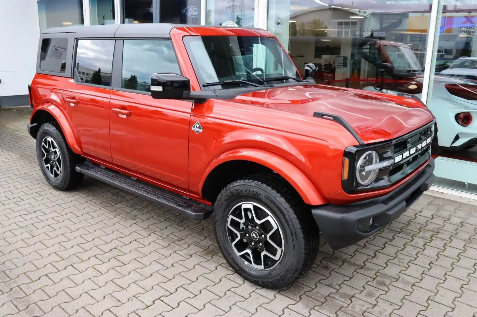 Ford Bronco Outer Banks 2.7 V6 EcoB. 4x4 Hardtop AHK Rot - 2