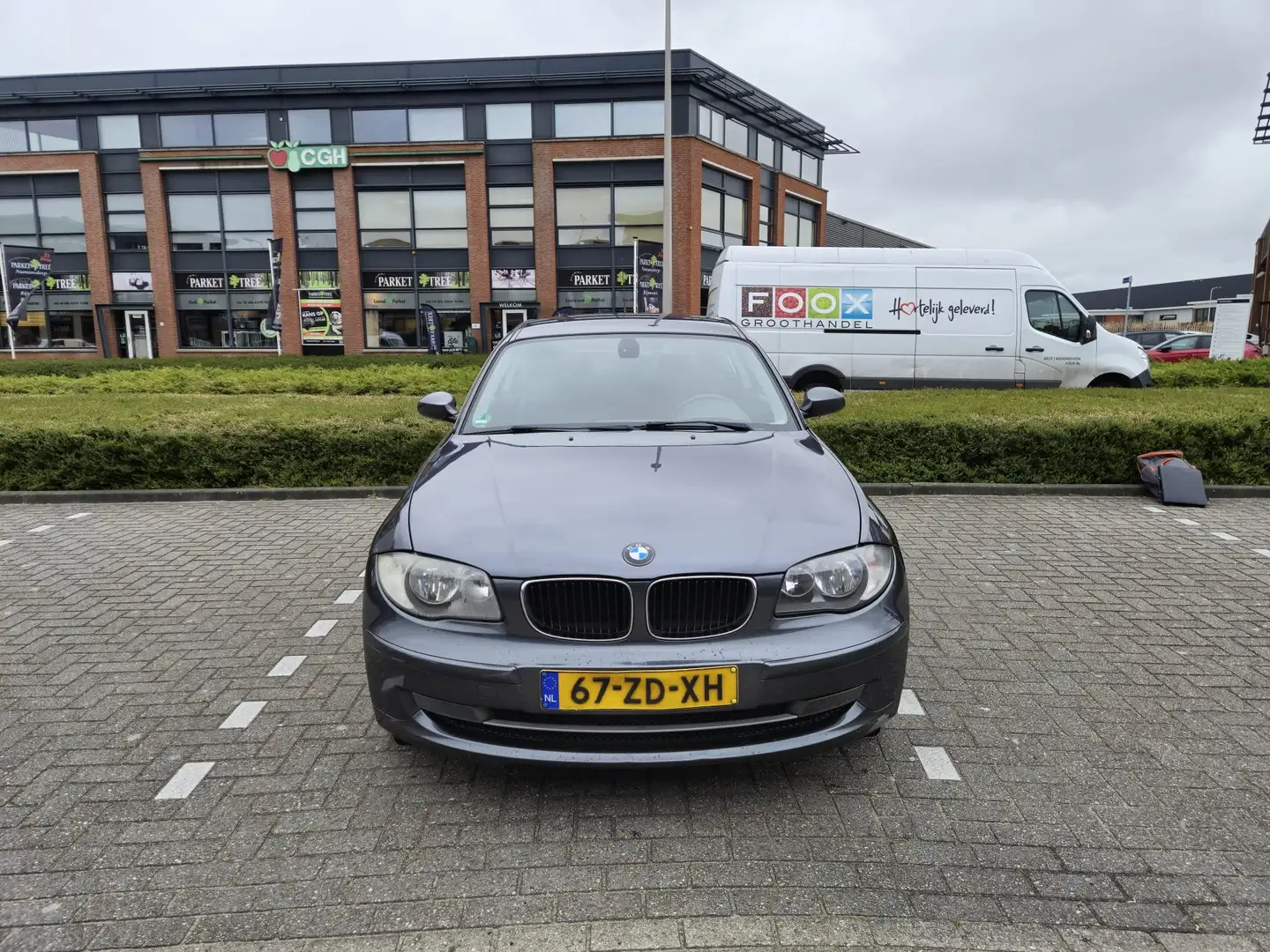 BMW 118 118 118i Business Line Grijs - 1