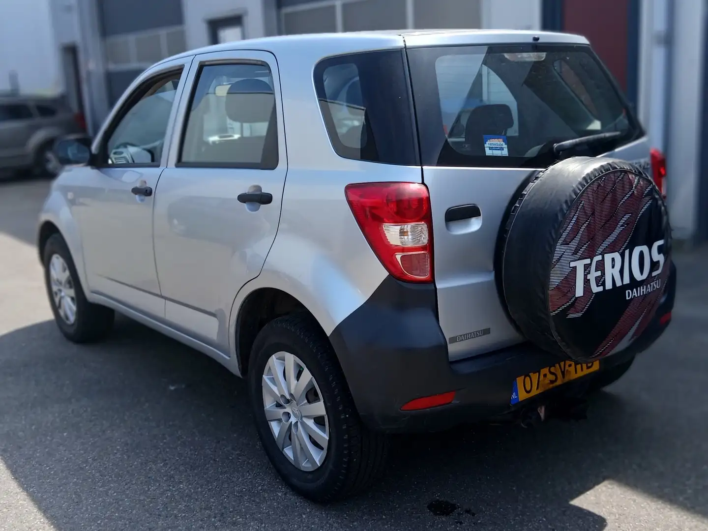 Daihatsu Terios Terios 1.5-16v Explore 4 WD Grijs - 2