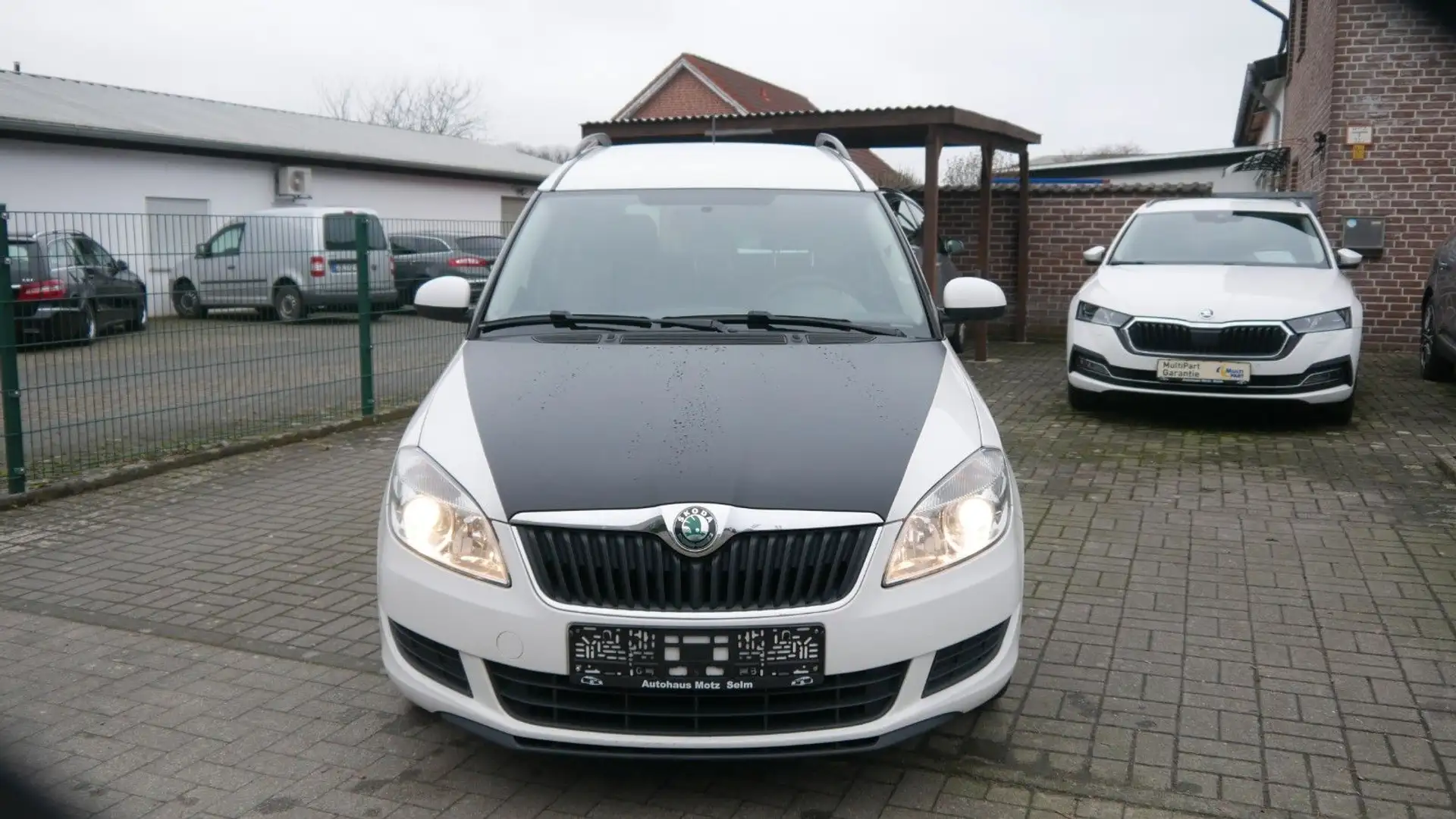 Skoda Roomster Ambition Plus Edition Weiß - 2