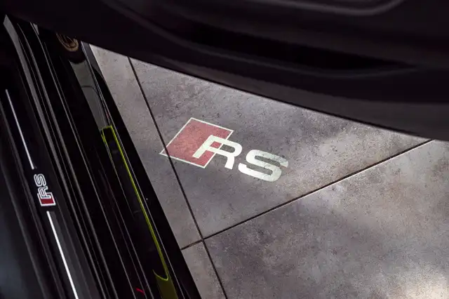 Audi RS5 view 25