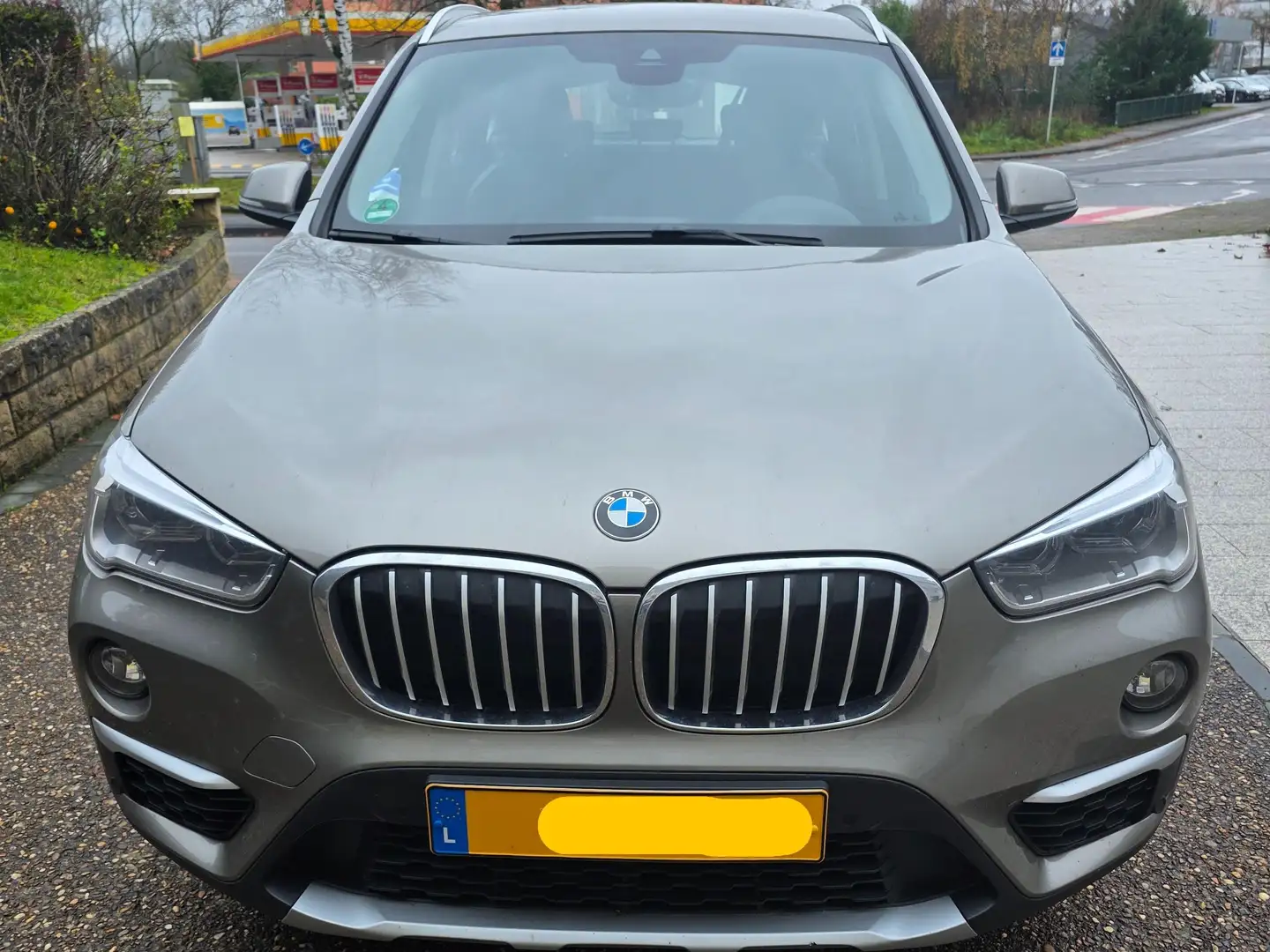 BMW X1 X1 xDrive20i Aut. Gris - 1