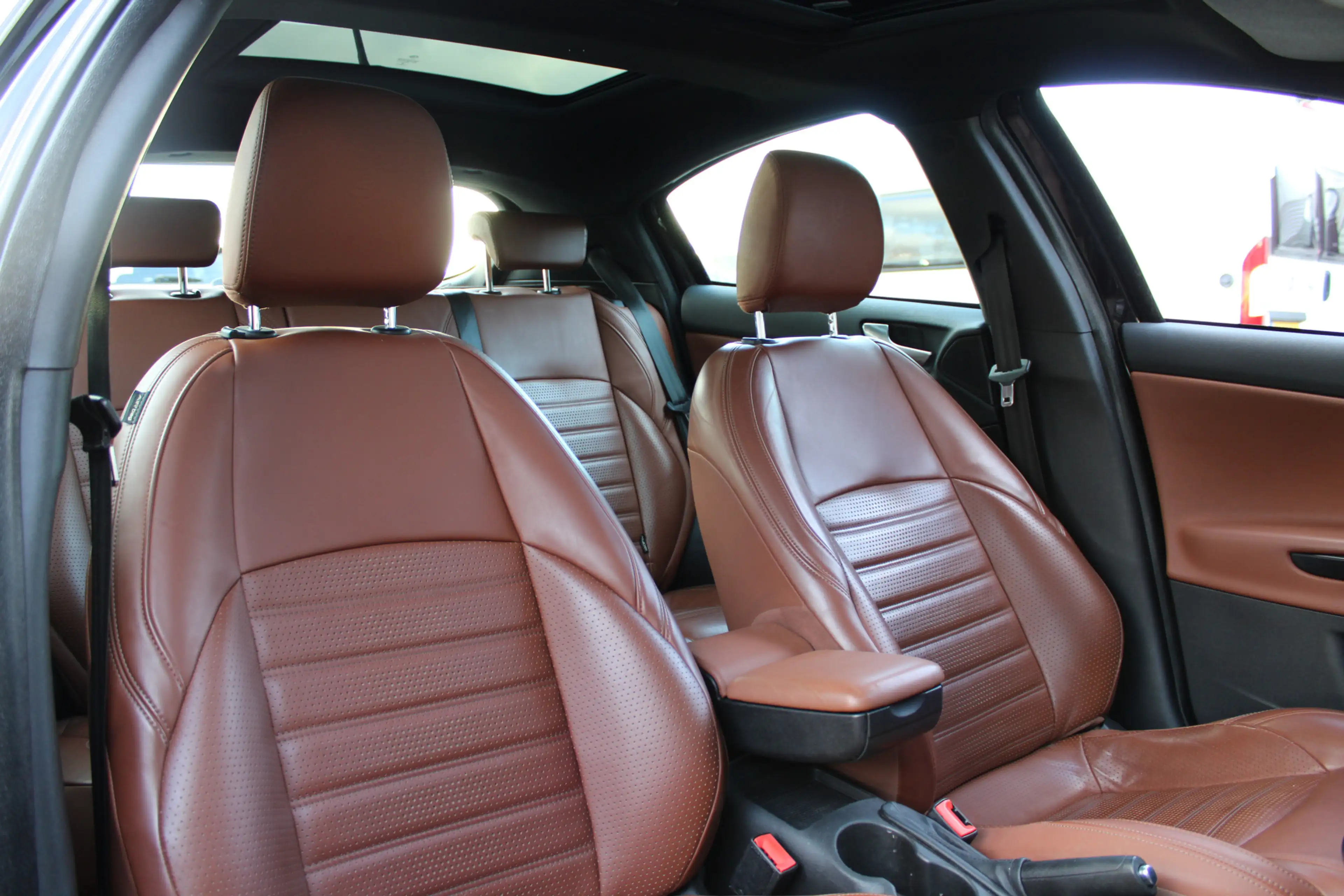 Alfa Romeo Giulietta 1.4 Turbo MultiAir Super 170pk TCT│18'' velgen│Lee — photo 26
