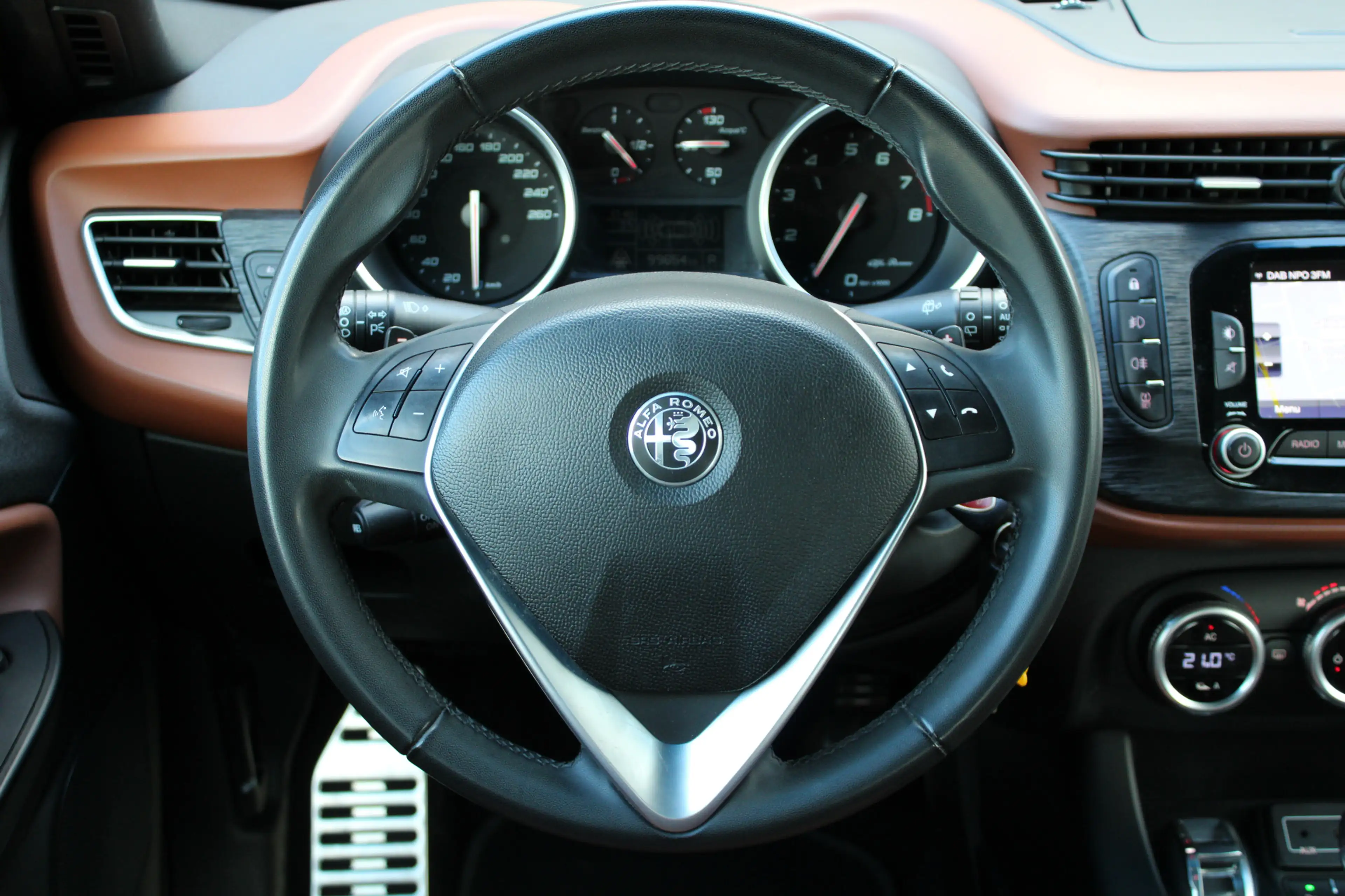 Alfa Romeo Giulietta 1.4 Turbo MultiAir Super 170pk TCT│18'' velgen│Lee — photo 19