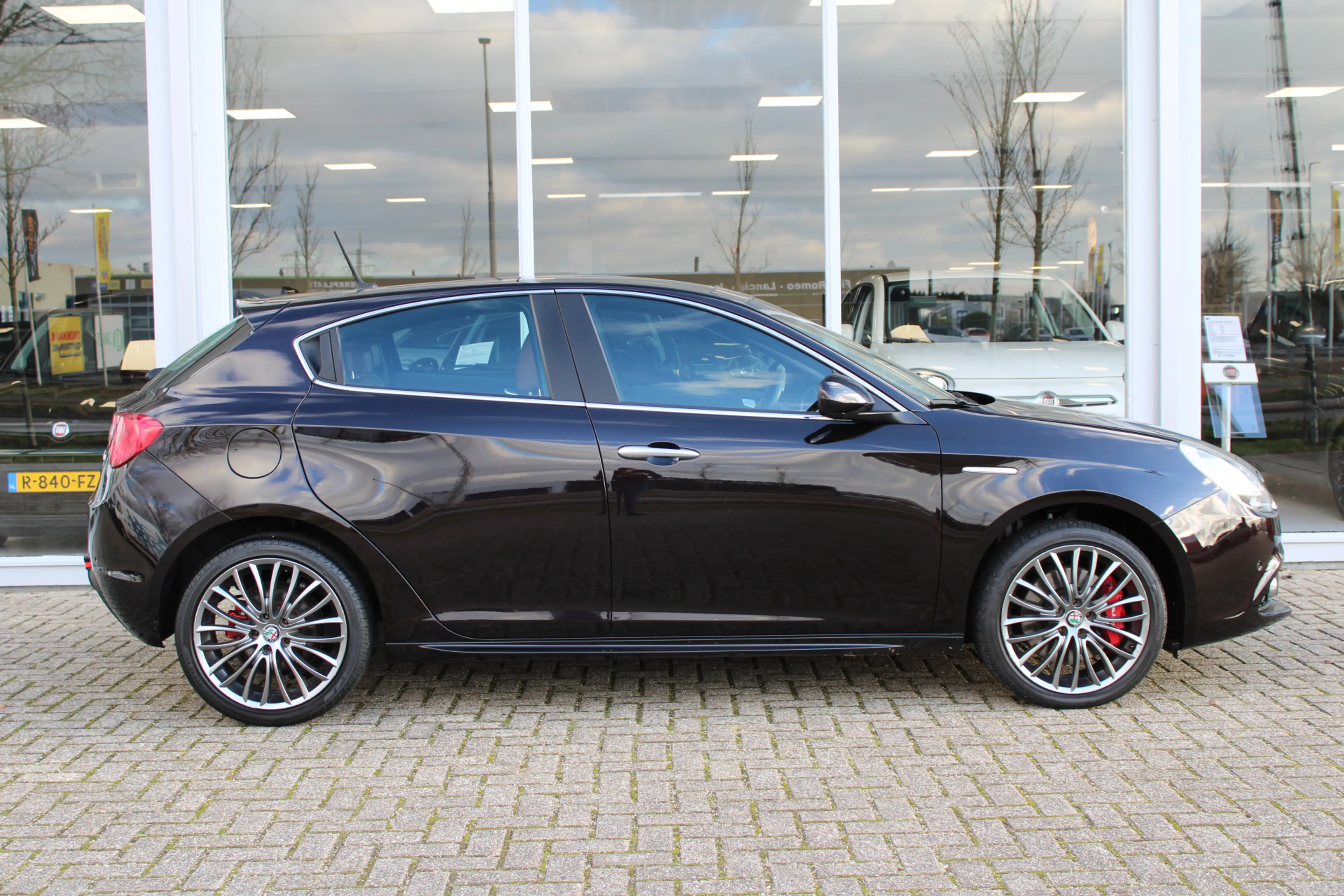 Alfa Romeo Giulietta 1.4 Turbo MultiAir Super 170pk TCT│18'' velgen│Lee — photo 3