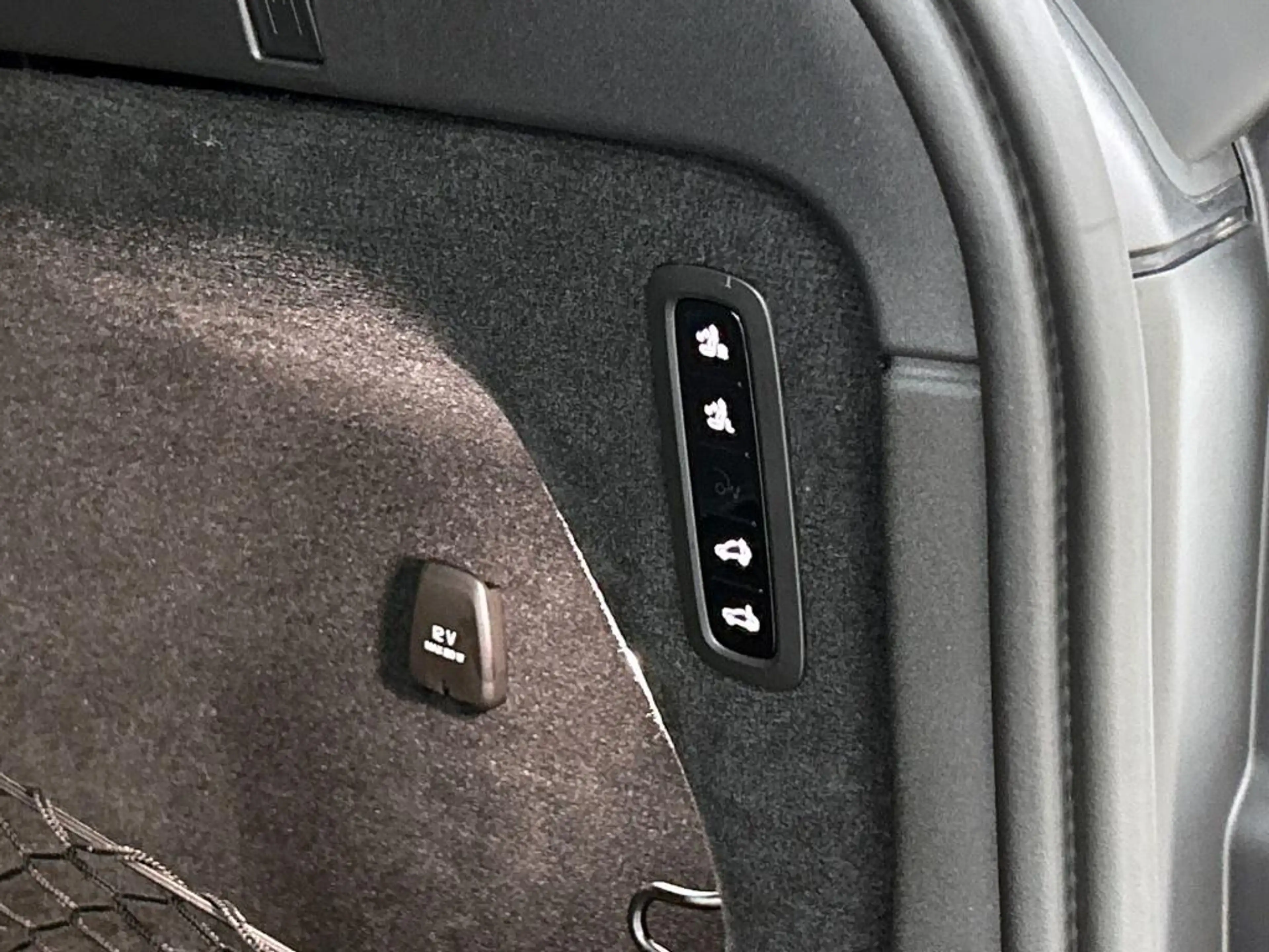 Volvo EX90 Twin Motor Performance Ultra 7p 111 kWh — photo 10