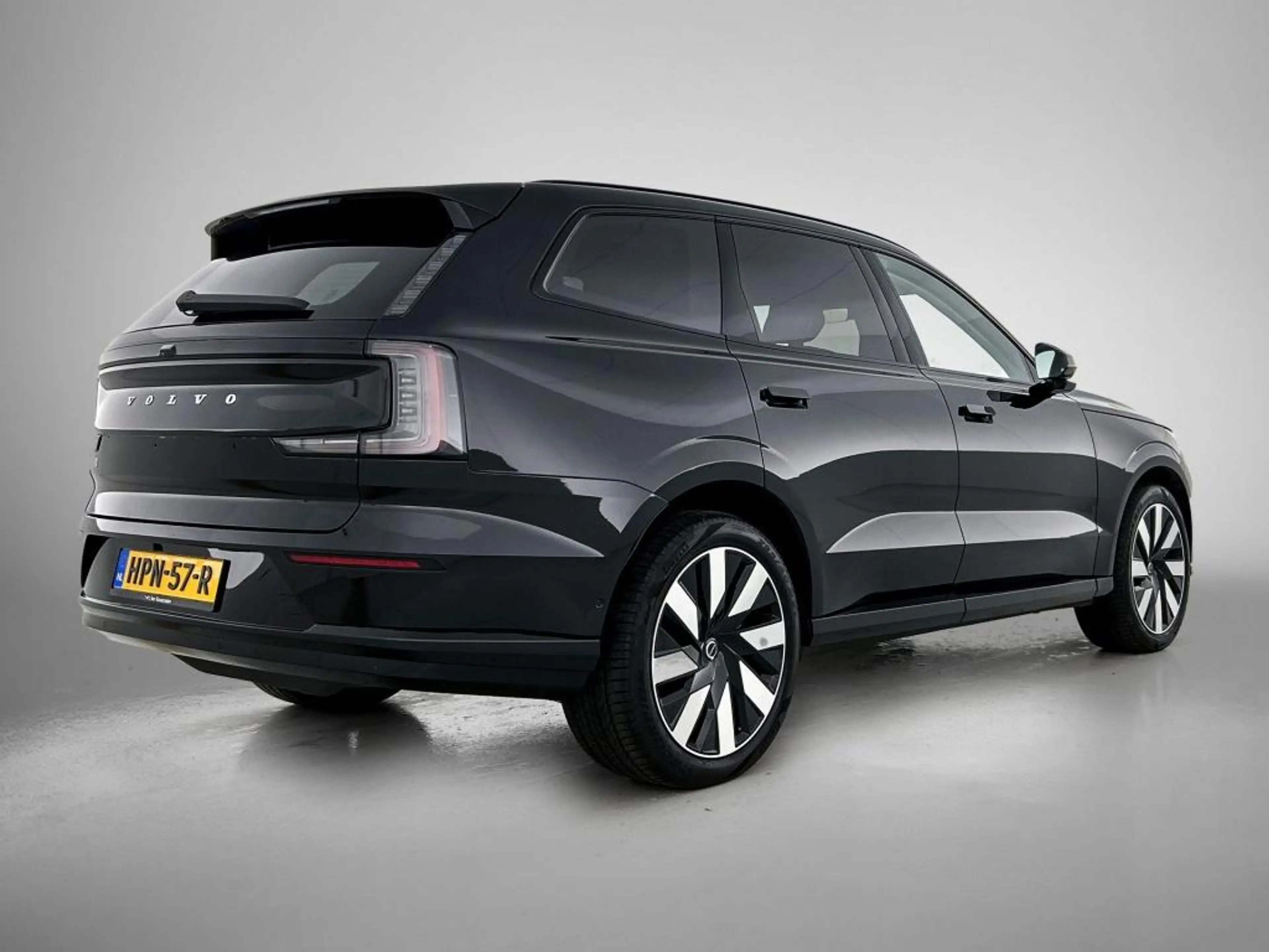 Volvo EX90 Twin Motor Performance Ultra 7p 111 kWh — photo 4