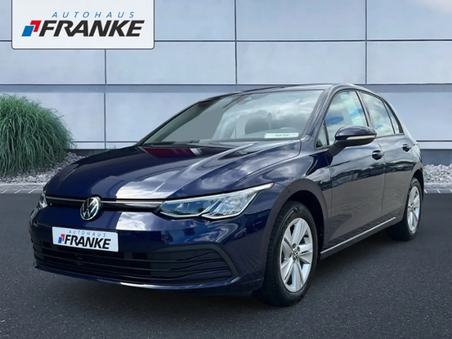 Volkswagen Golf VIII 1.0 TSI, Life, Navigation LED Blau - 2