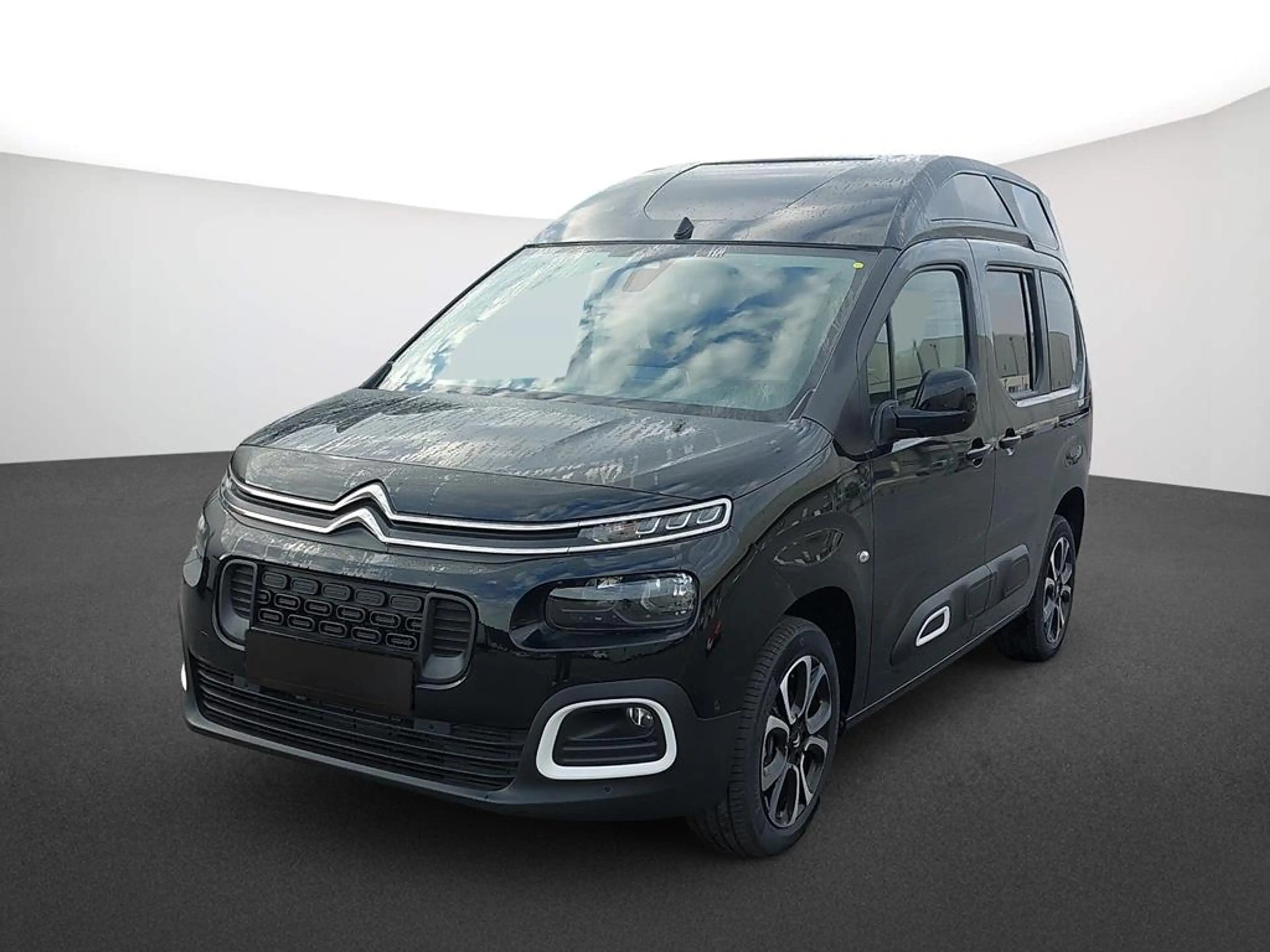 Citroen Berlingo MPV Shine M — photo 2