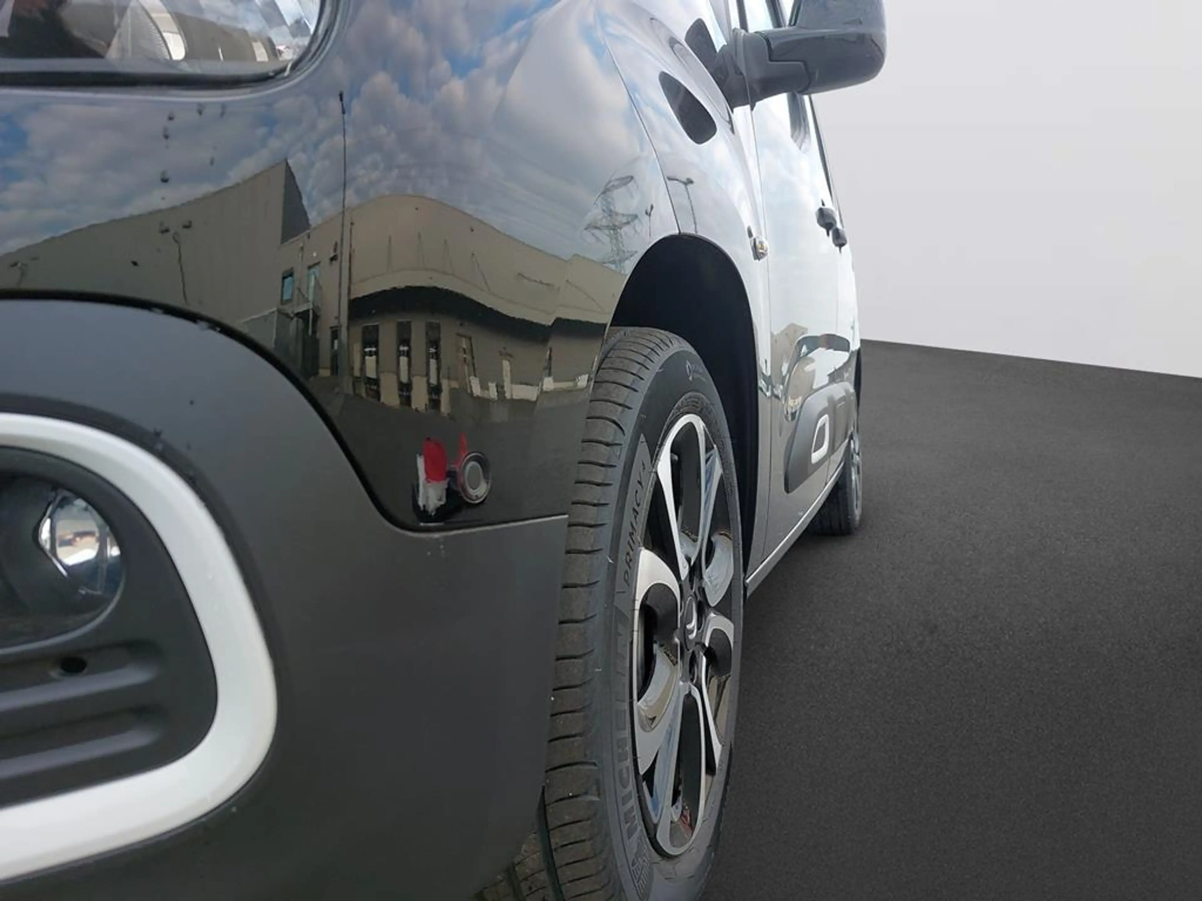 Citroen Berlingo MPV Shine M — photo 9