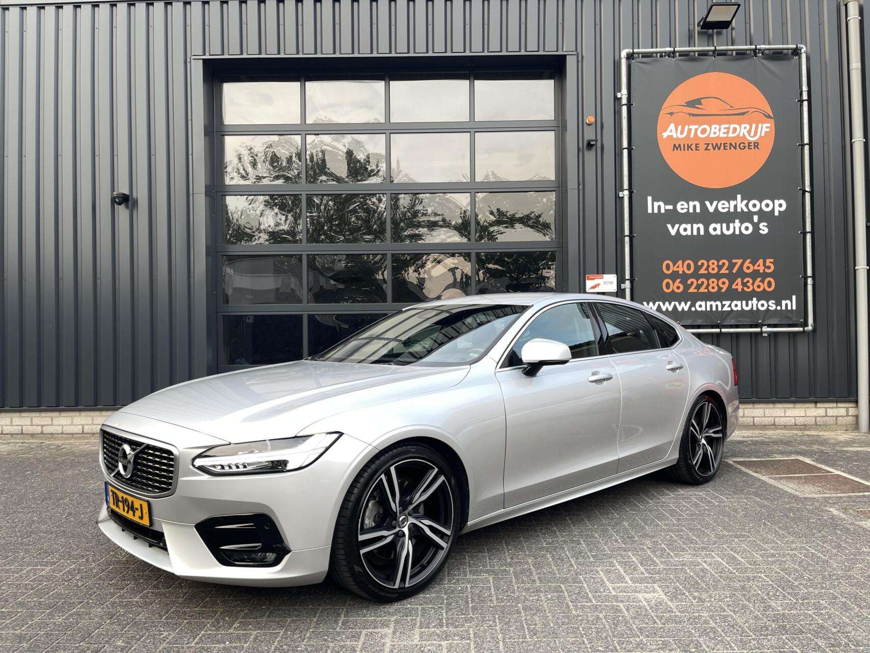 Volvo S90