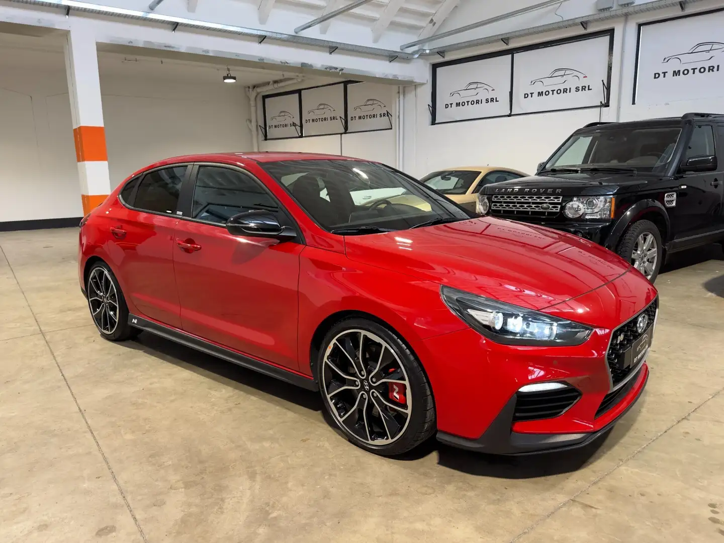 Hyundai i30 Fastback 2.0 T-GDI 275 CV N Performance Rosso - 1