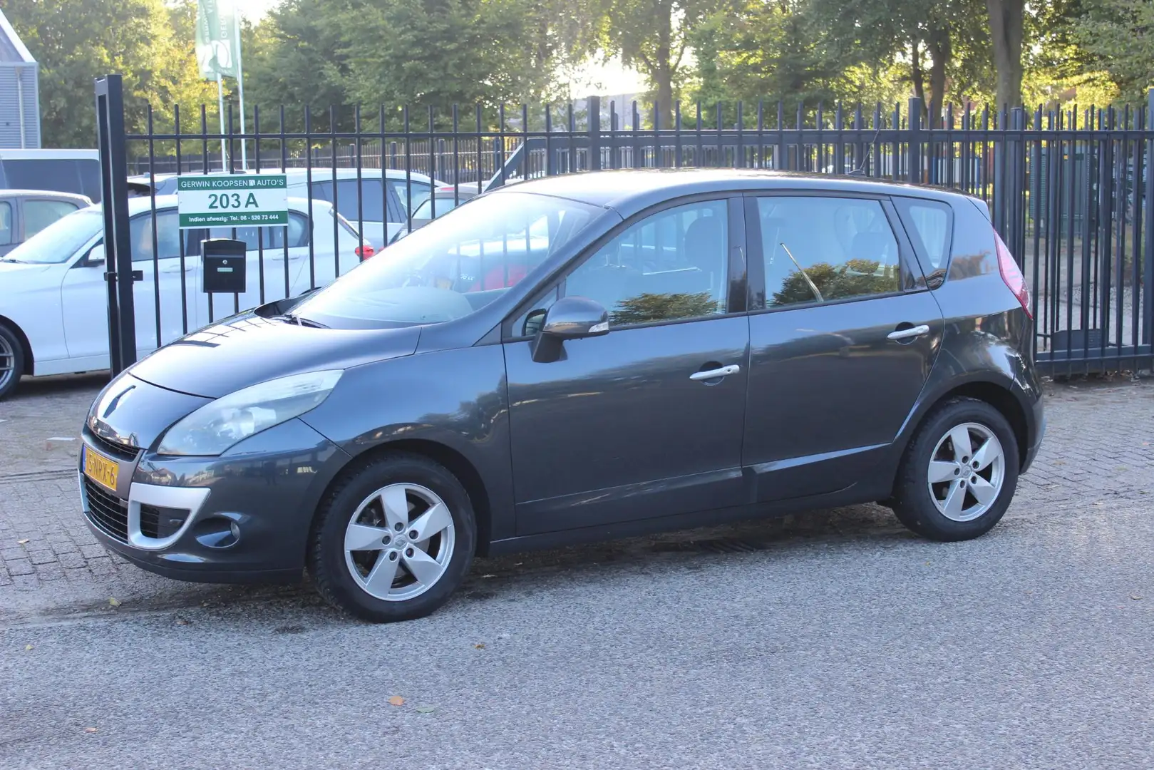 Renault Scenic 1.4 TCE Dynamique Gris - 1