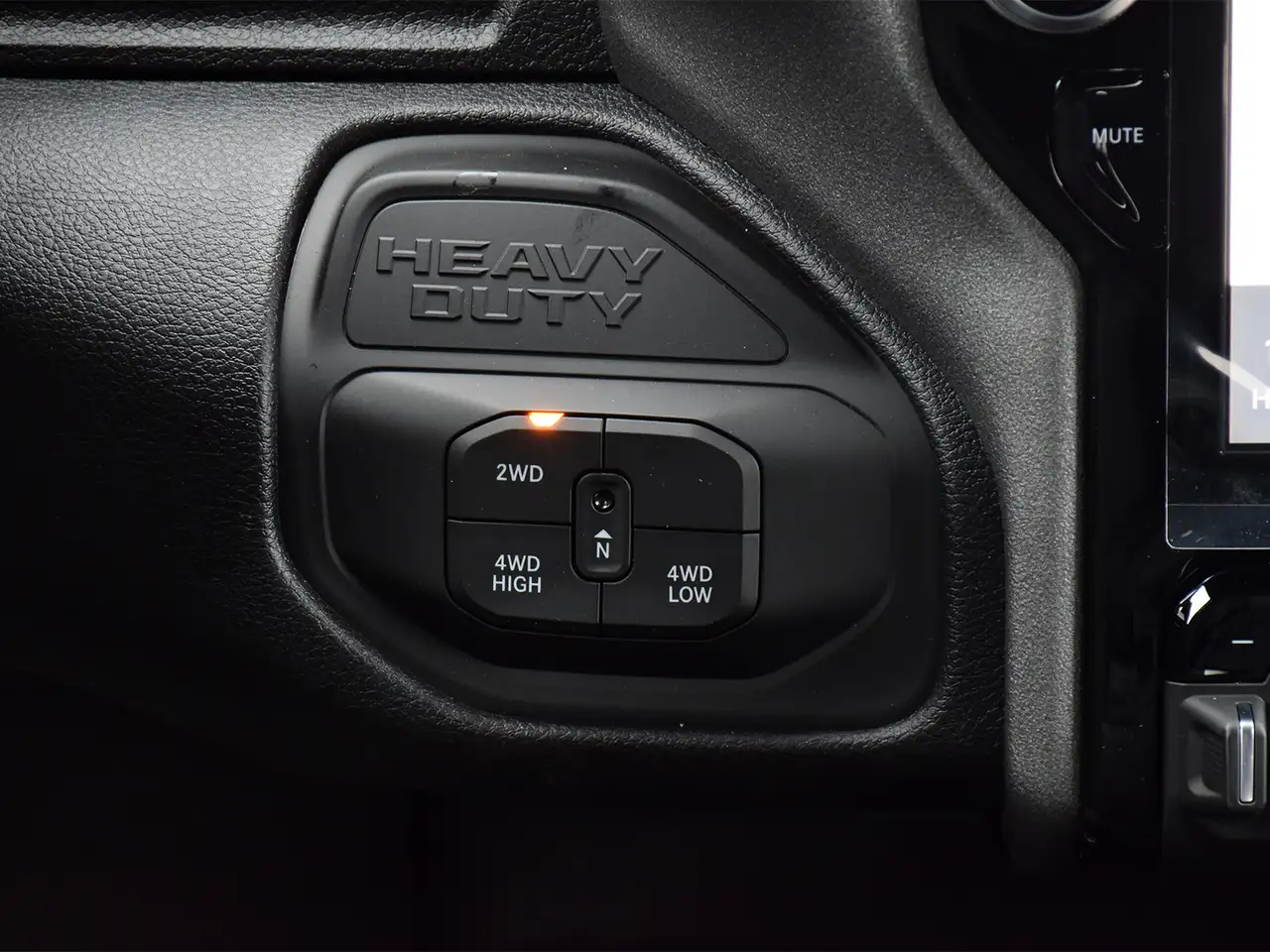 RAM 3500 снимка RAM 3500