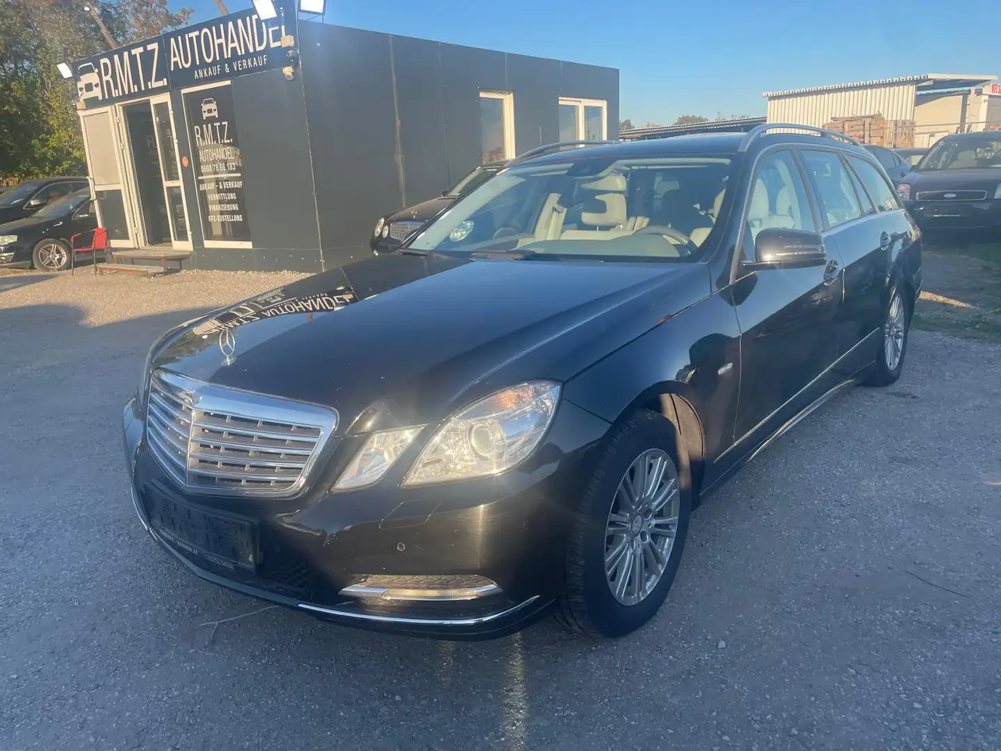 Mercedes-Benz E 220 E 220 T Elegance CDI Aut. *Motorschaden* Schwarz - 1